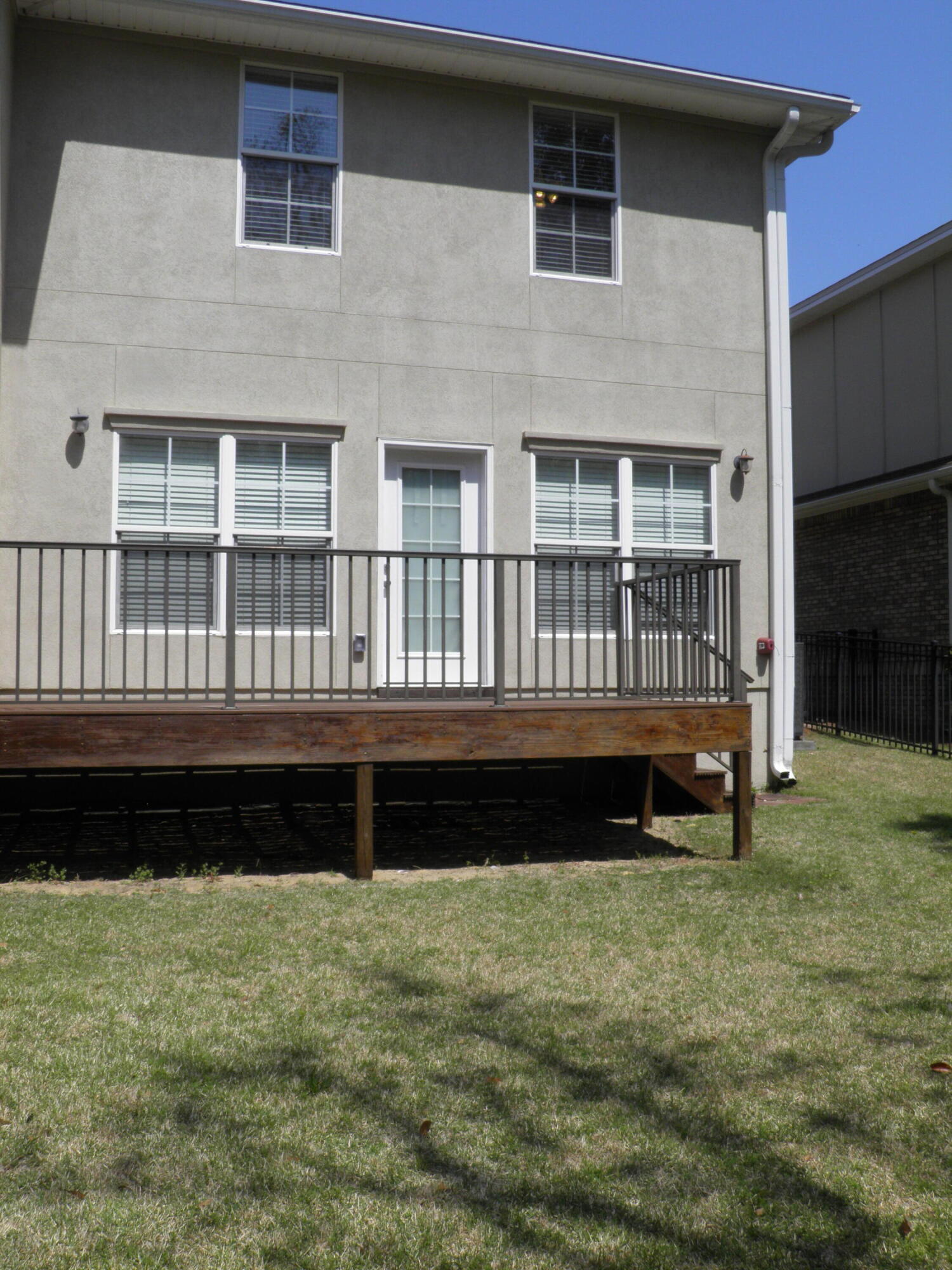 WALTON OAKS - Residential