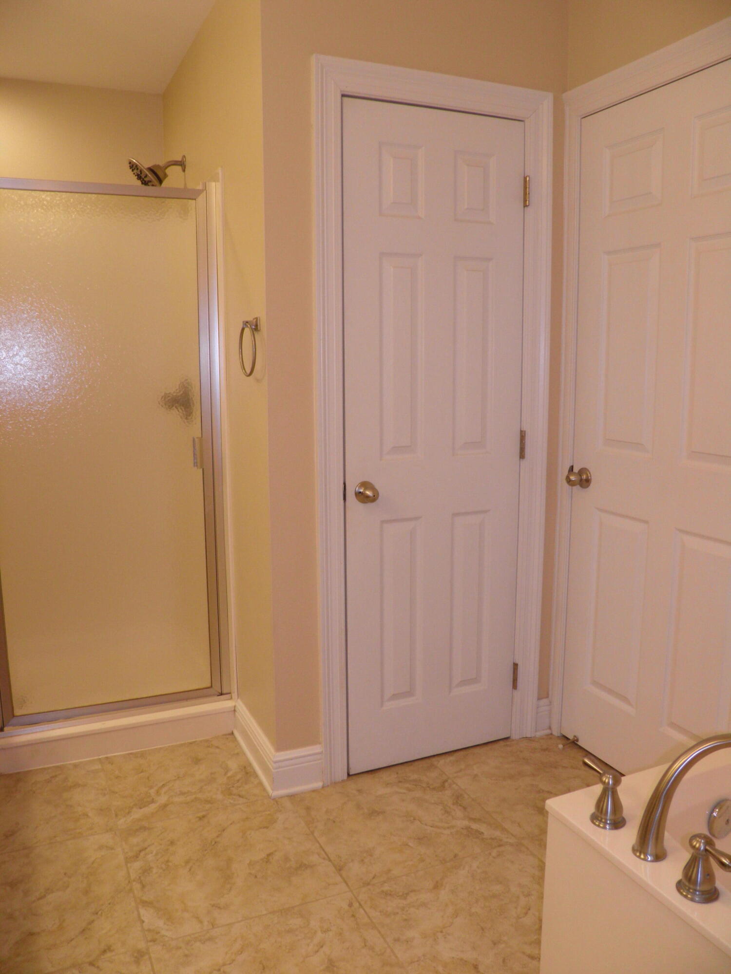 WALTON OAKS - Residential