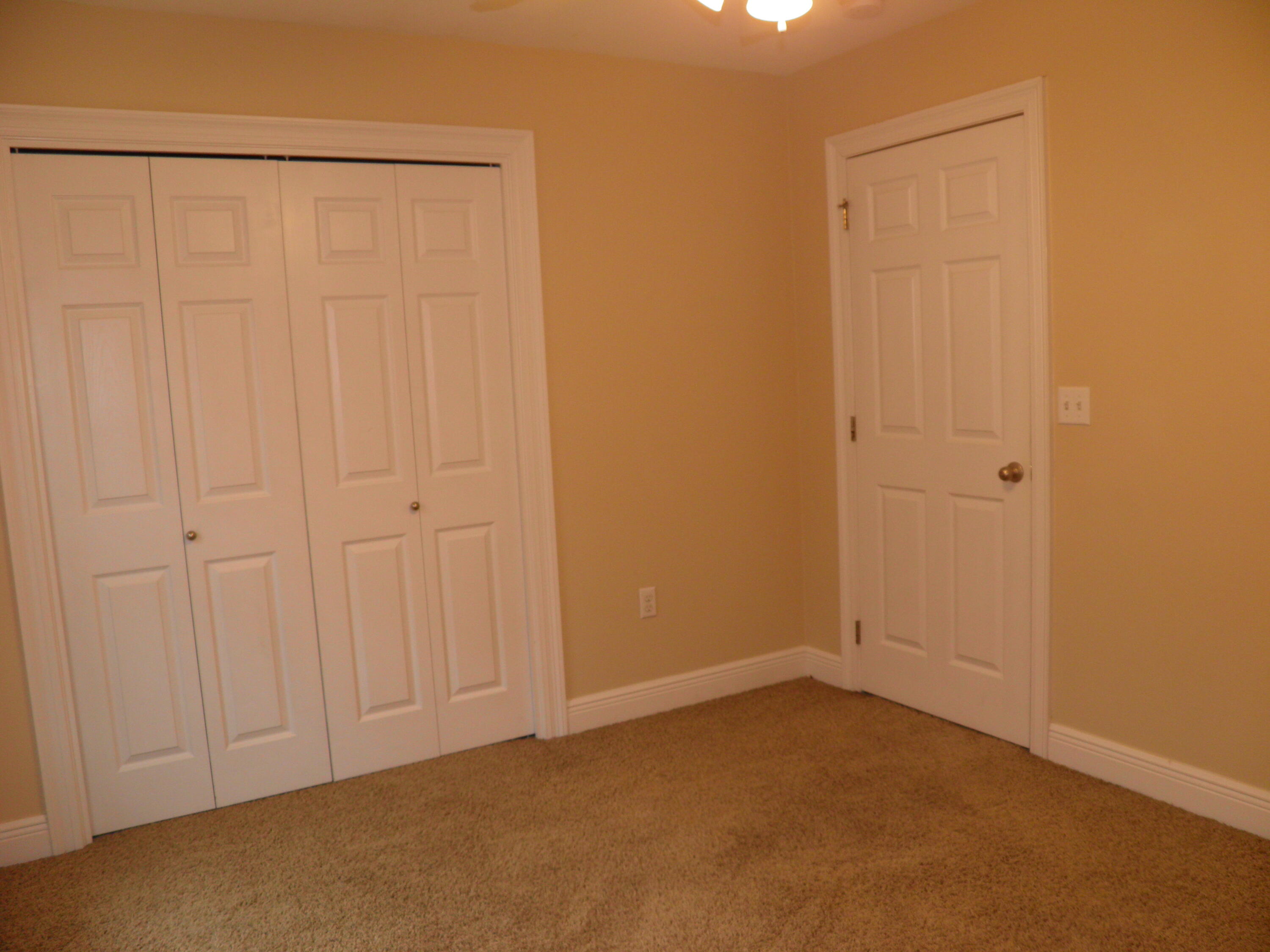 WALTON OAKS - Residential