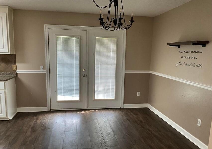 TEN LAKE ESTATES UNIT 1 - Residential