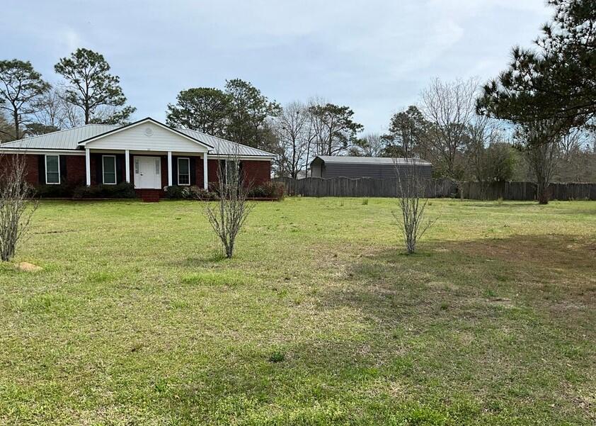 TEN LAKE ESTATES UNIT 1 - Residential