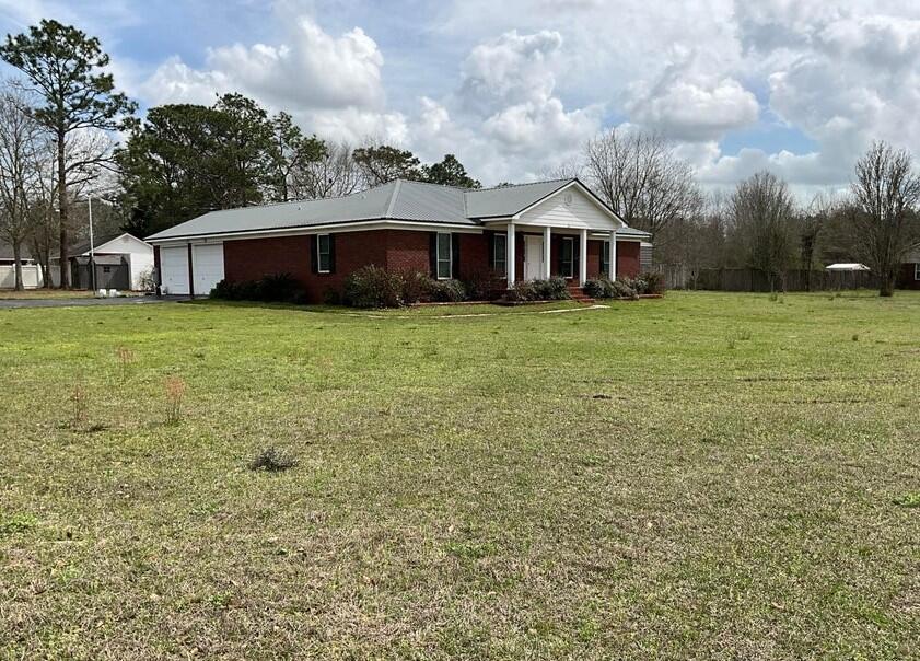 TEN LAKE ESTATES UNIT 1 - Residential