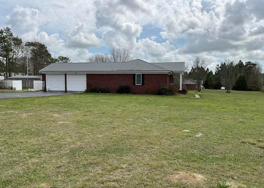 TEN LAKE ESTATES UNIT 1 - Residential