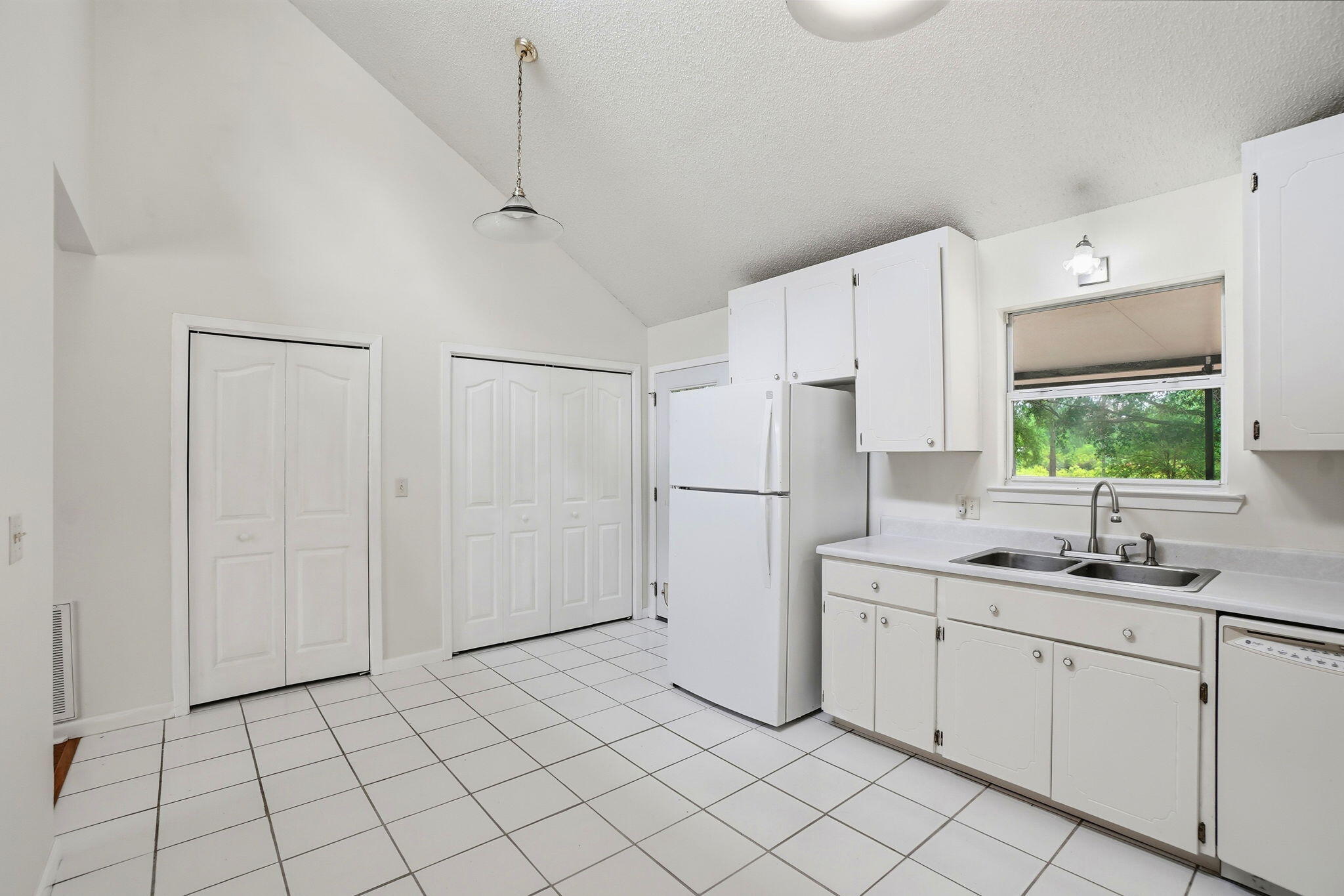 LAKE JUNIPER ESTATES UNIT 3 - Residential