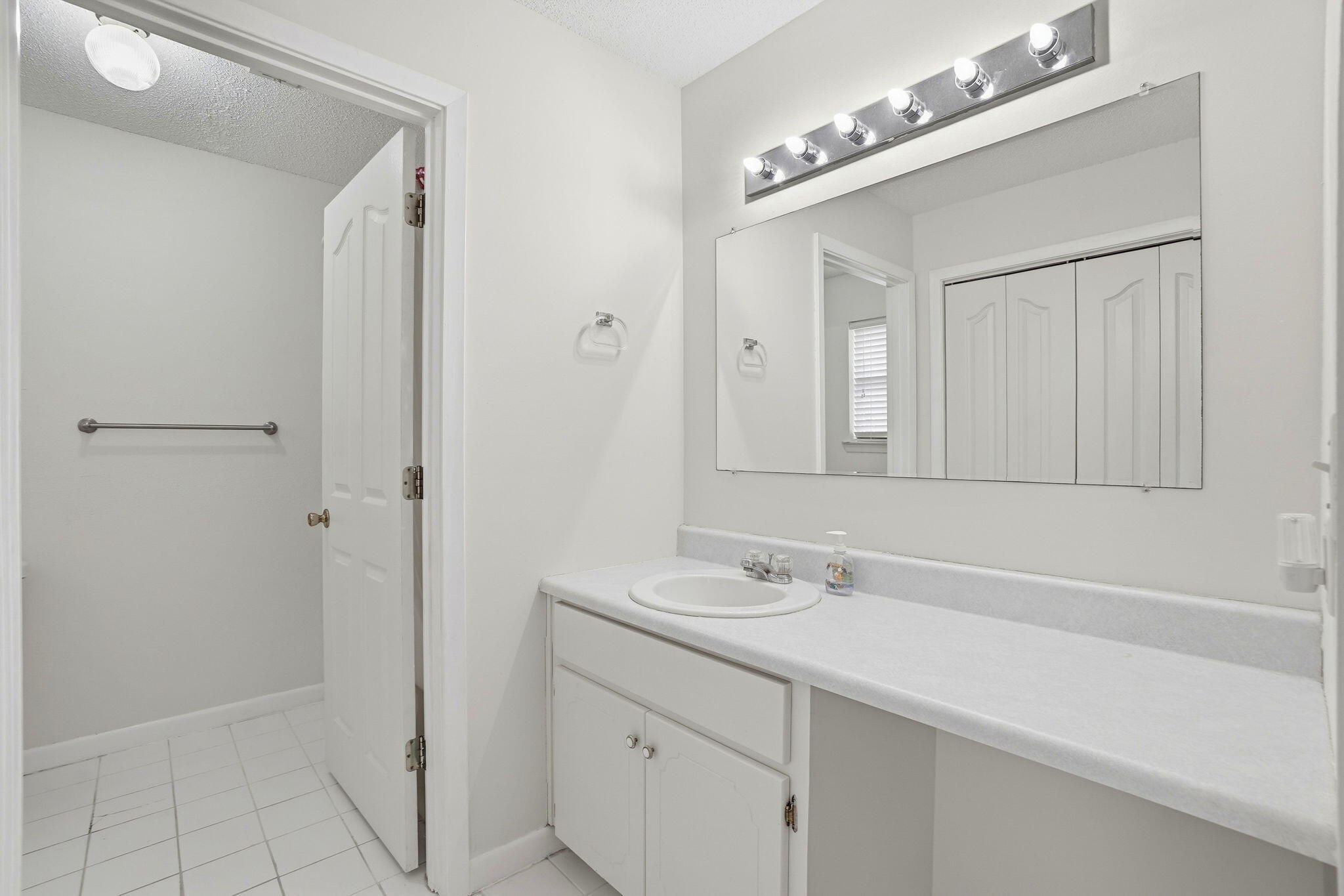 LAKE JUNIPER ESTATES UNIT 3 - Residential