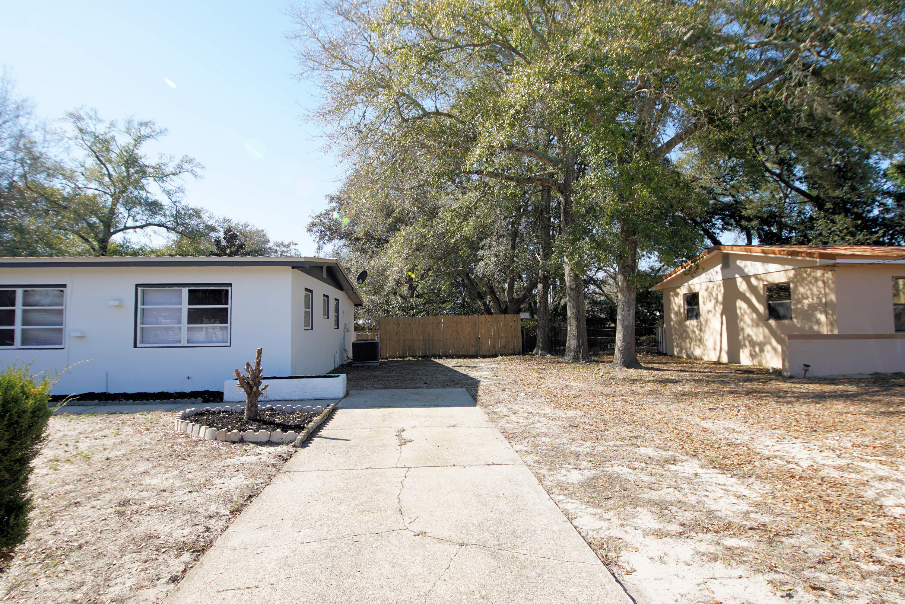 BRYN MAWR PARK - Residential