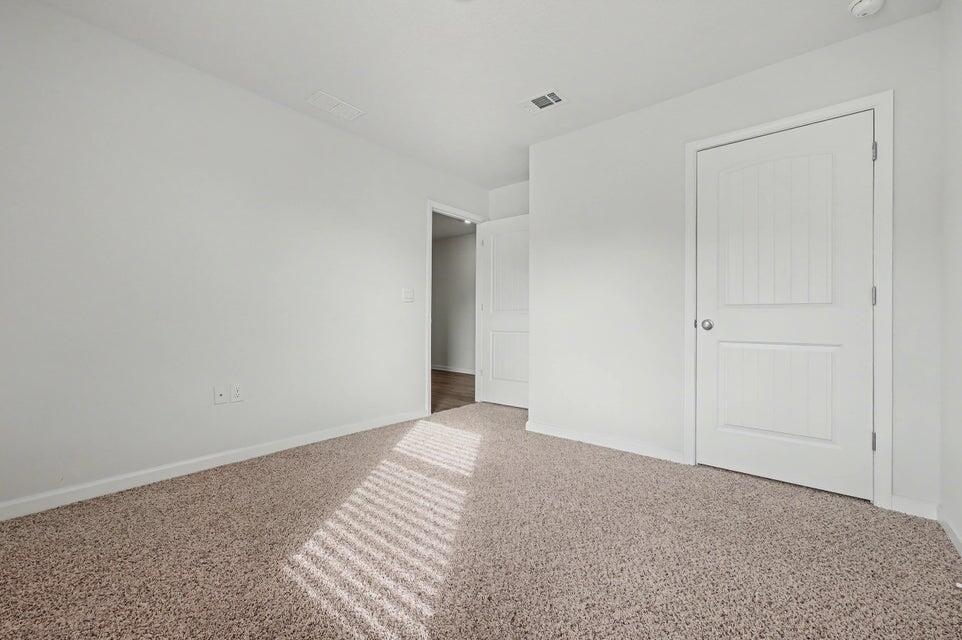 LAKERIDGE EST - Residential Lease