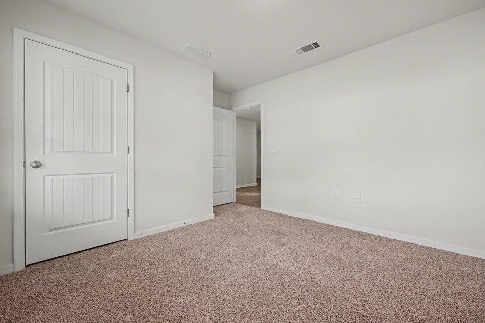 LAKERIDGE EST - Residential Lease