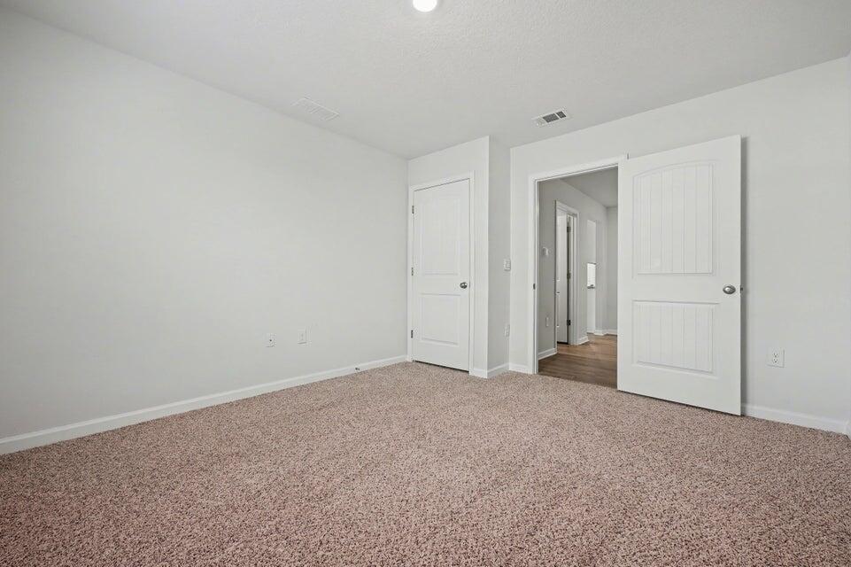 LAKERIDGE EST - Residential Lease