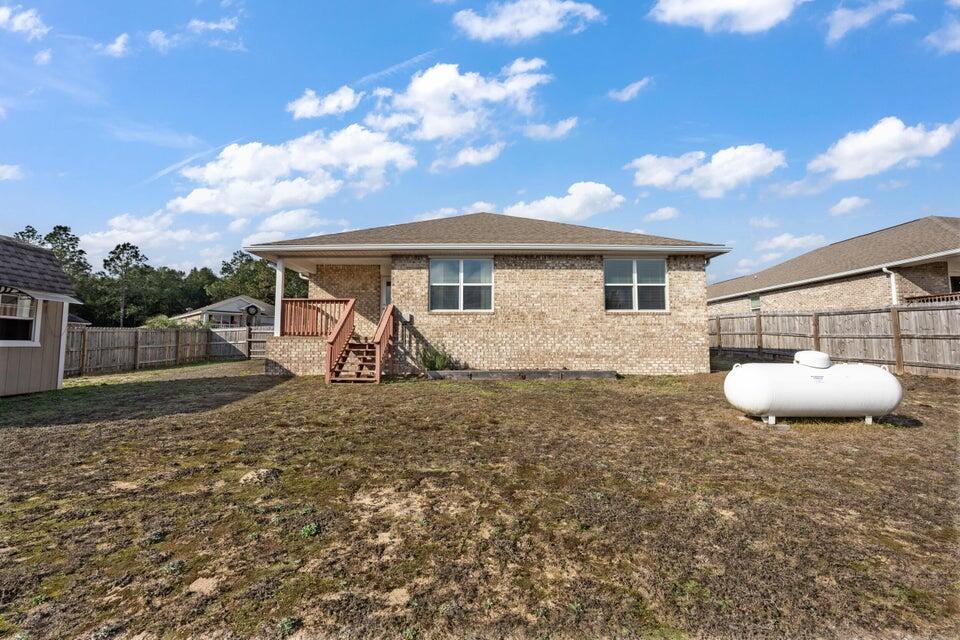 LAKERIDGE EST - Residential Lease