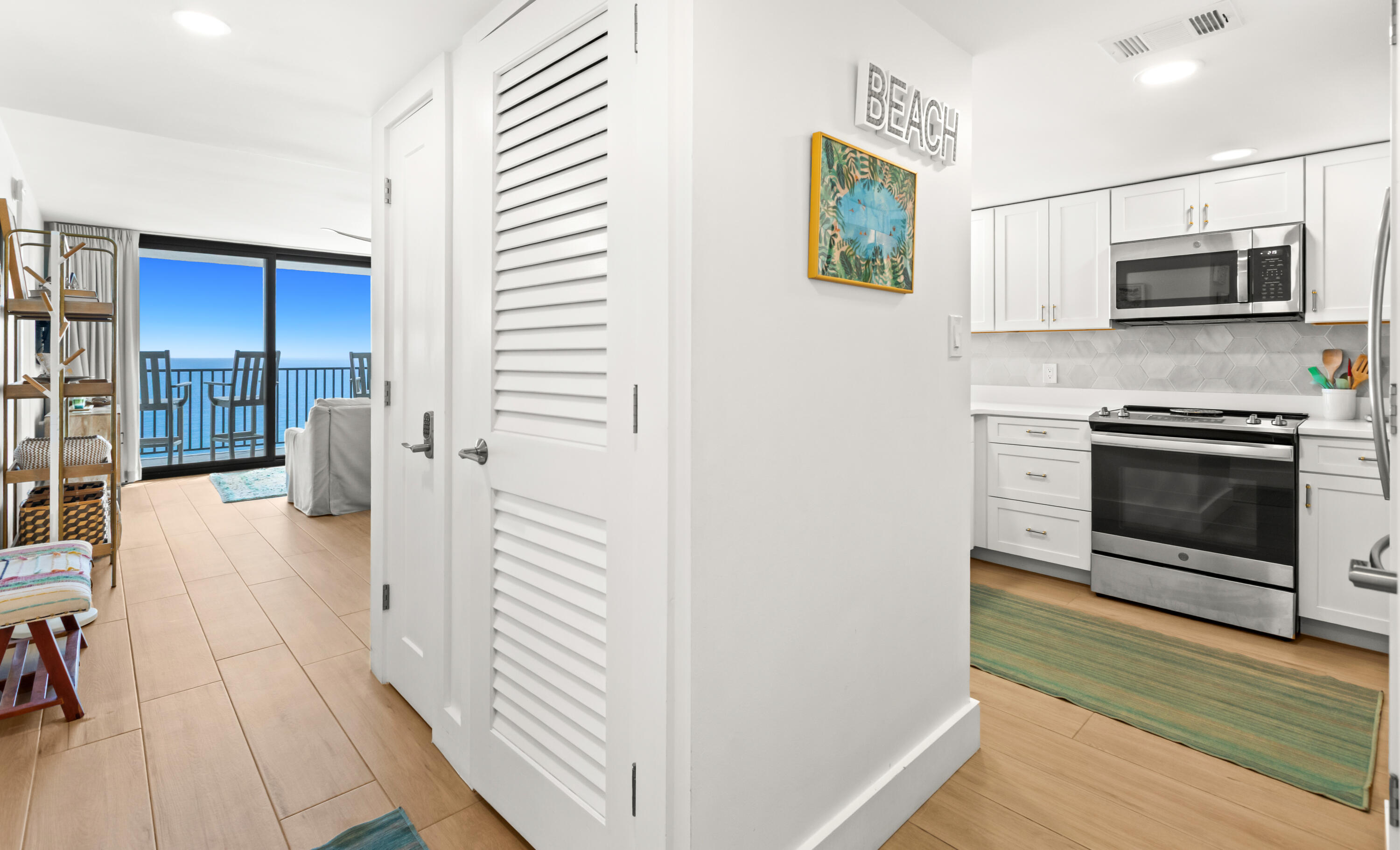 ONE SEAGROVE PLACE CONDOMINIUM - Residential