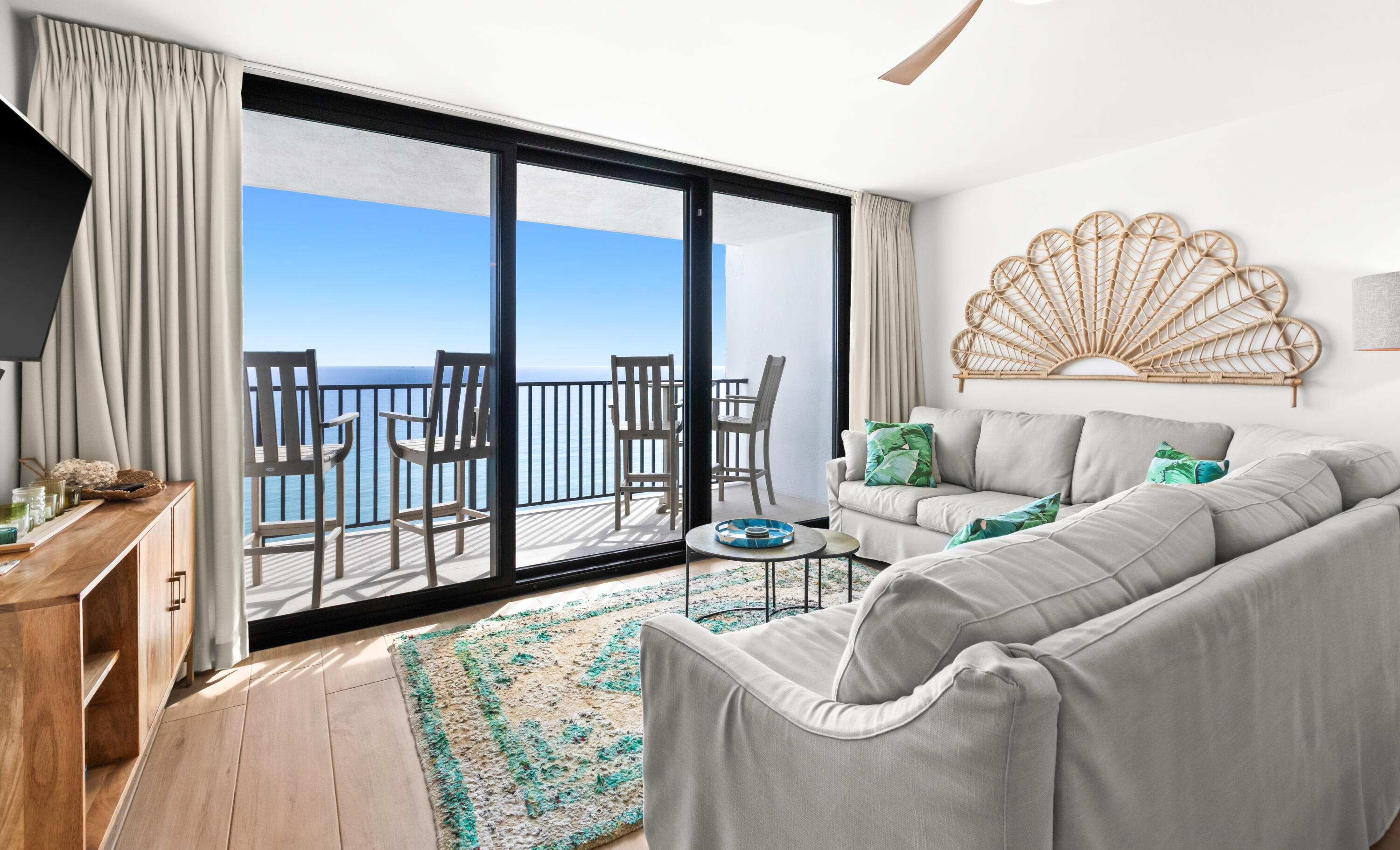 ONE SEAGROVE PLACE CONDOMINIUM - Residential