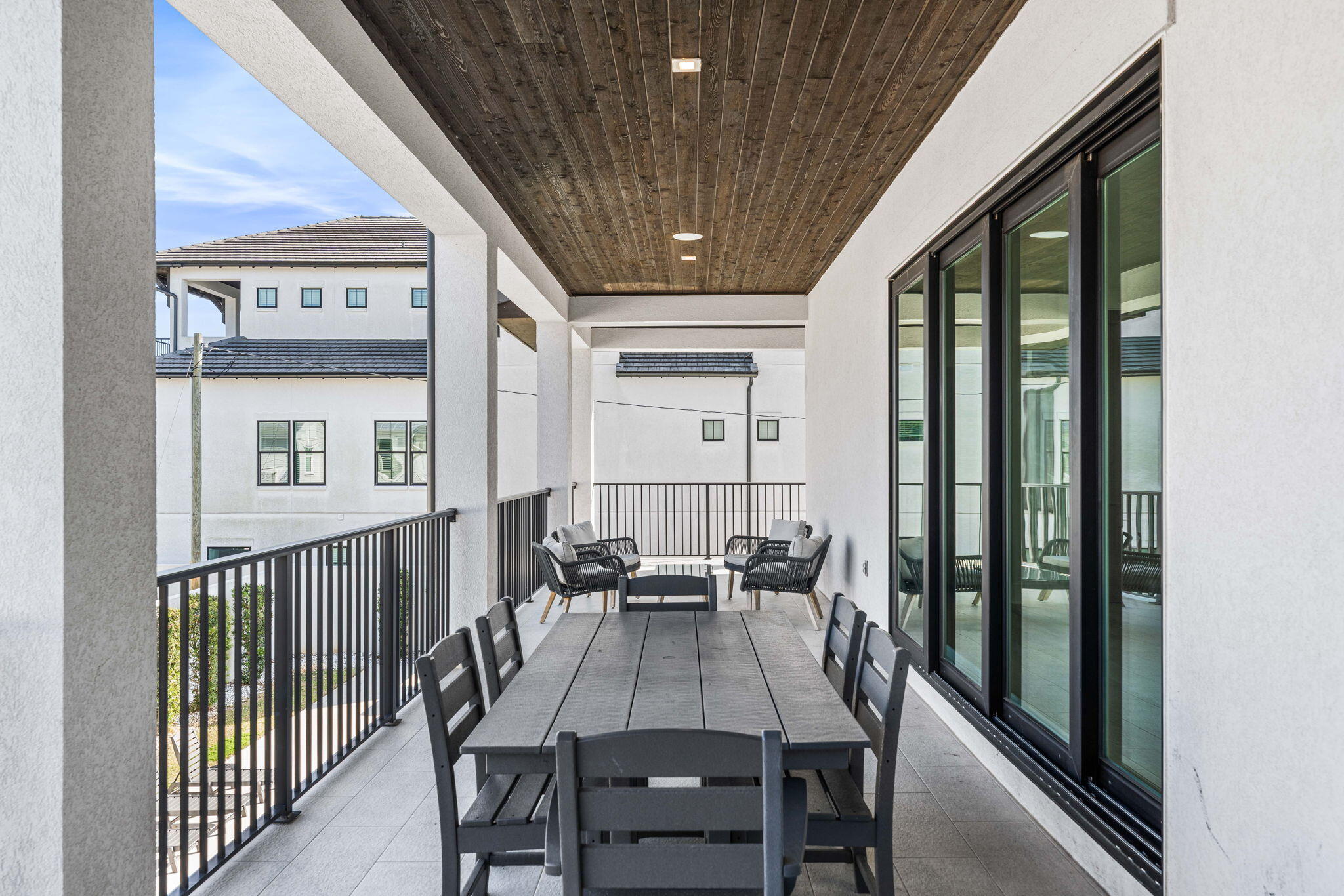 393 County Hwy - Residential