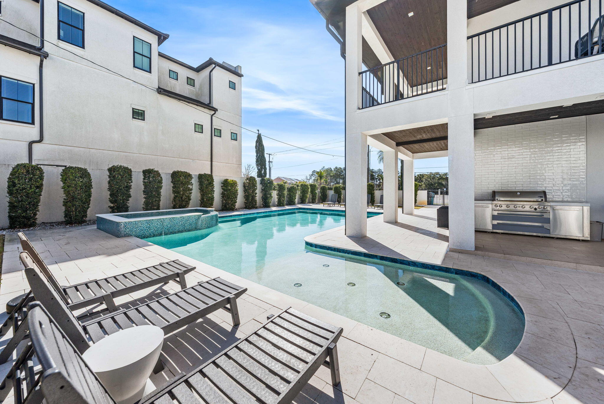 393 County Hwy - Residential