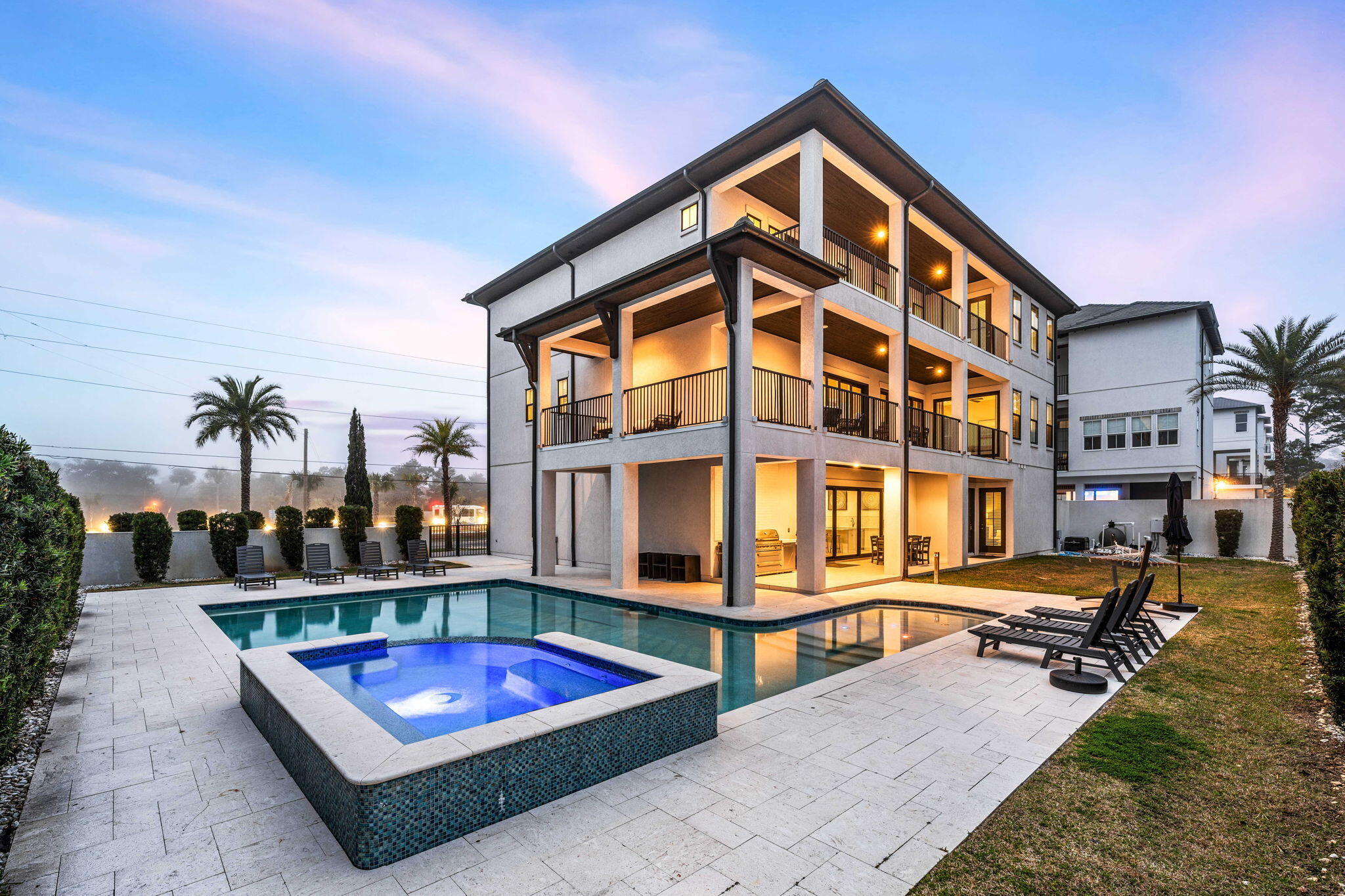 393 County Hwy - Residential