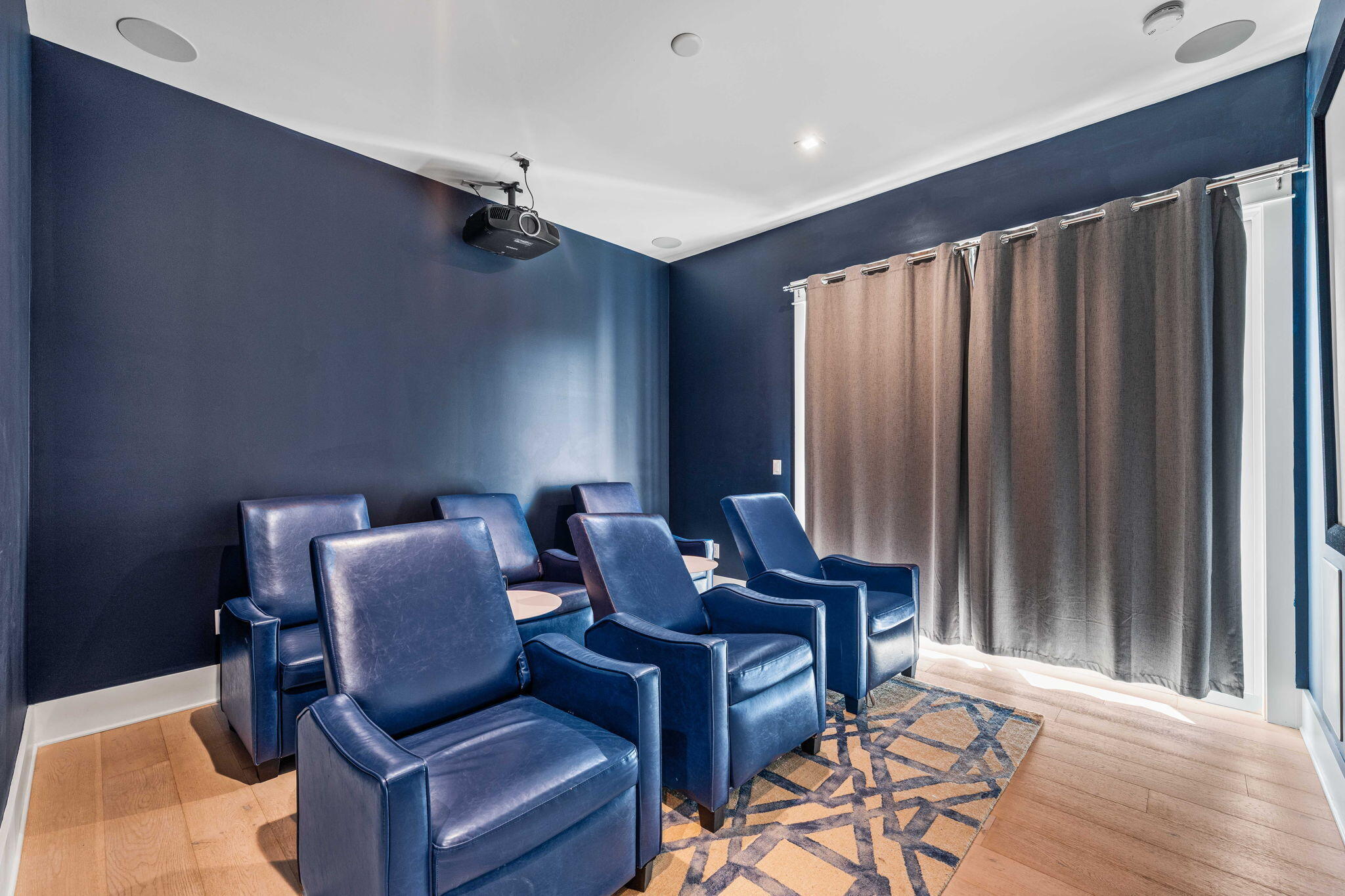 393 County Hwy - Residential