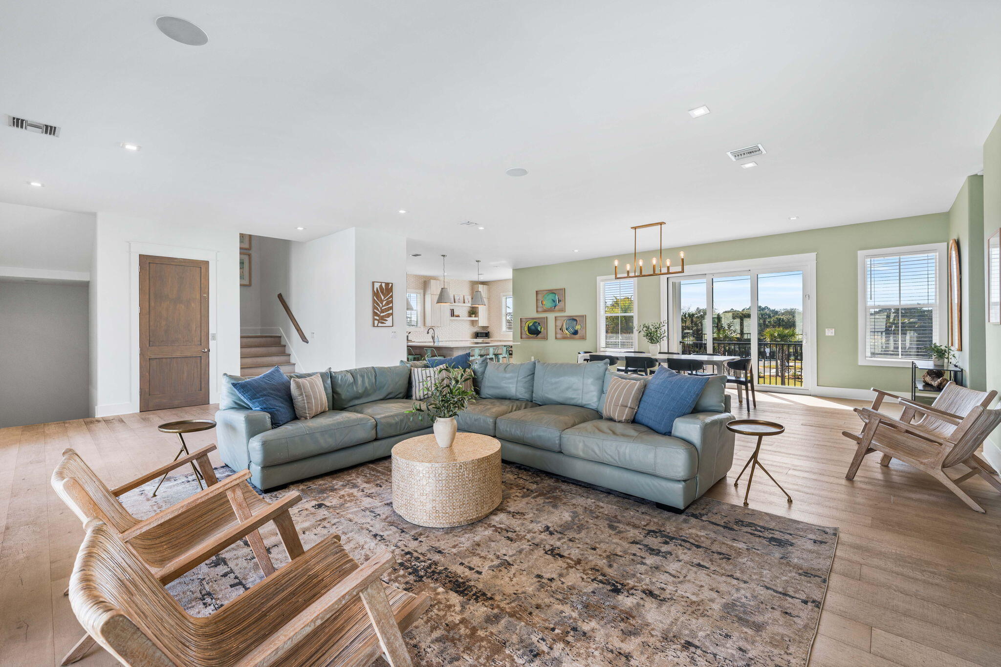 393 County Hwy - Residential