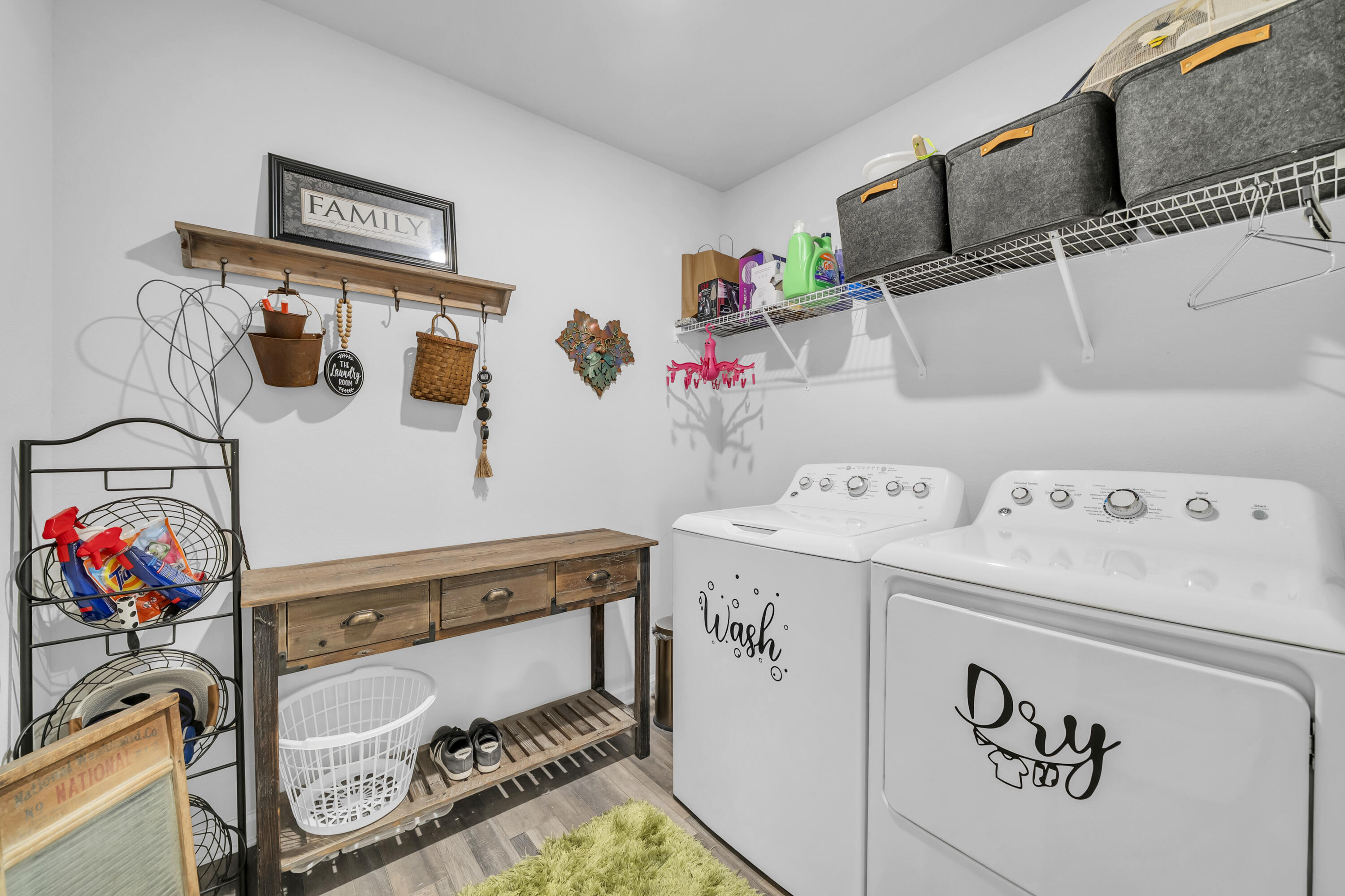 PINEHURST ESTATES - Residential