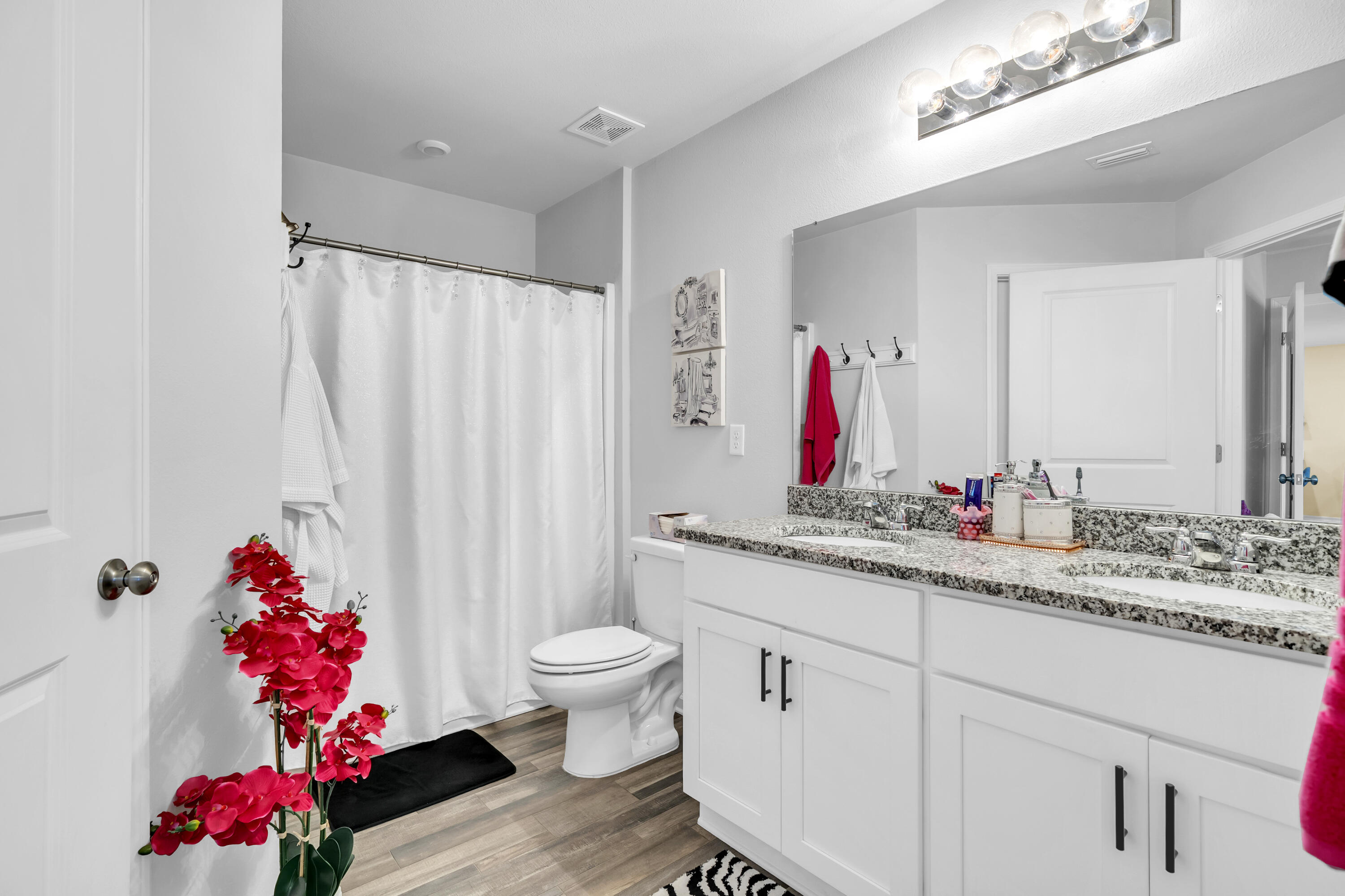 PINEHURST ESTATES - Residential