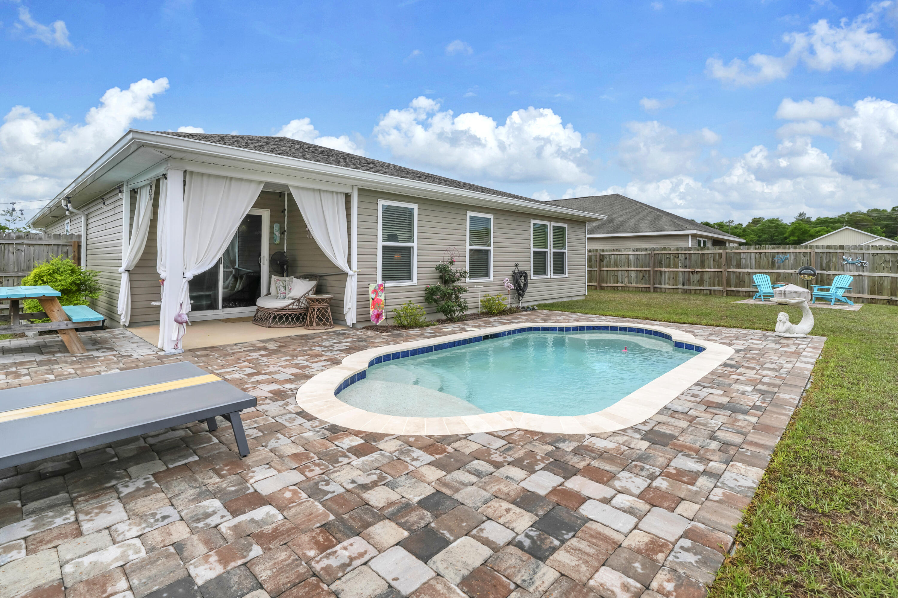 PINEHURST ESTATES - Residential