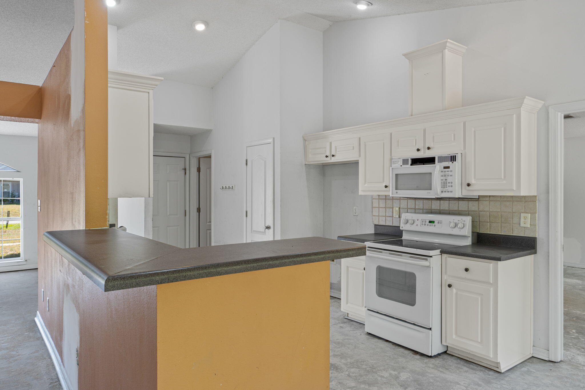 Bay Oaks Estate - Residential