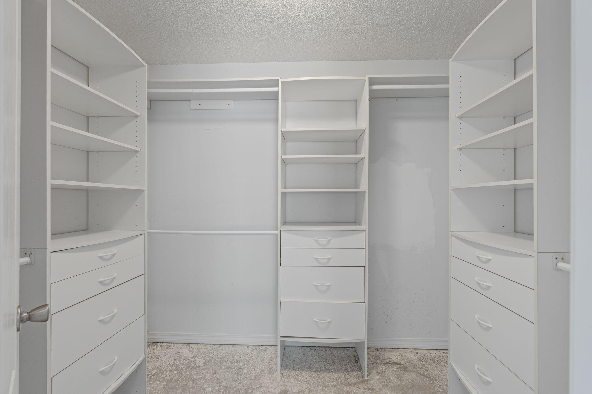 Bay Oaks Estate - Residential