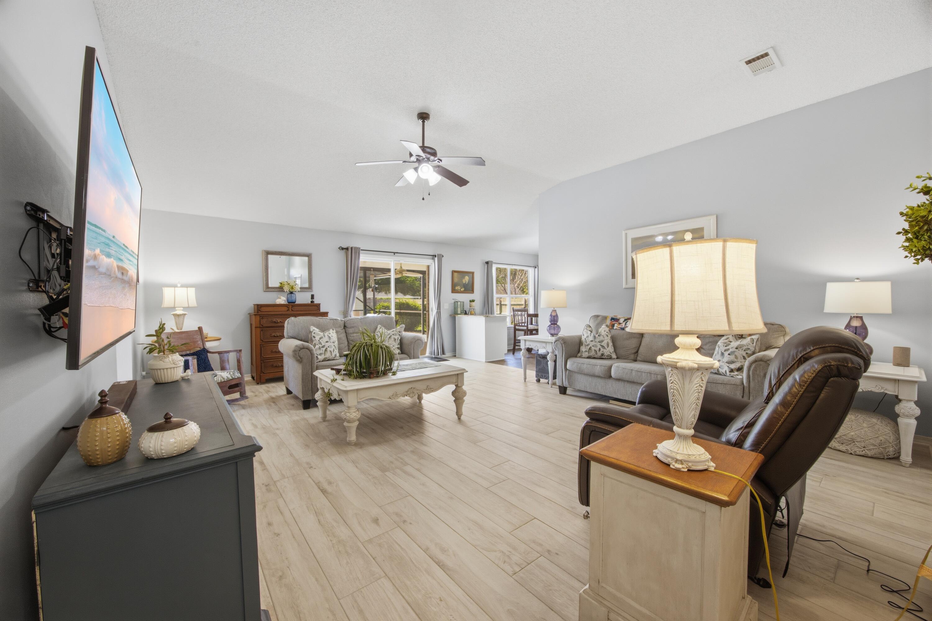 HOLLEY BY THE SEA - Residential