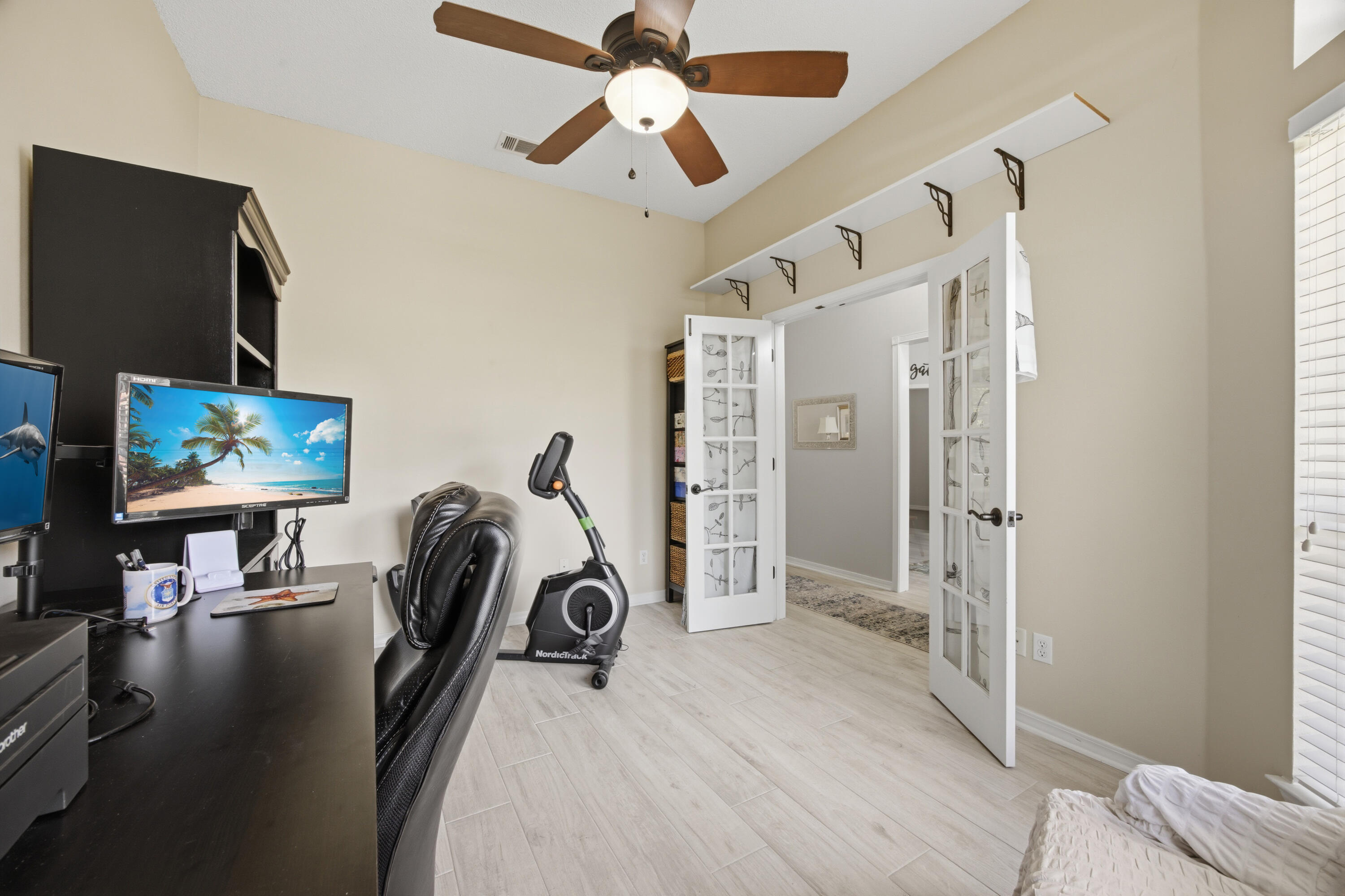 HOLLEY BY THE SEA - Residential