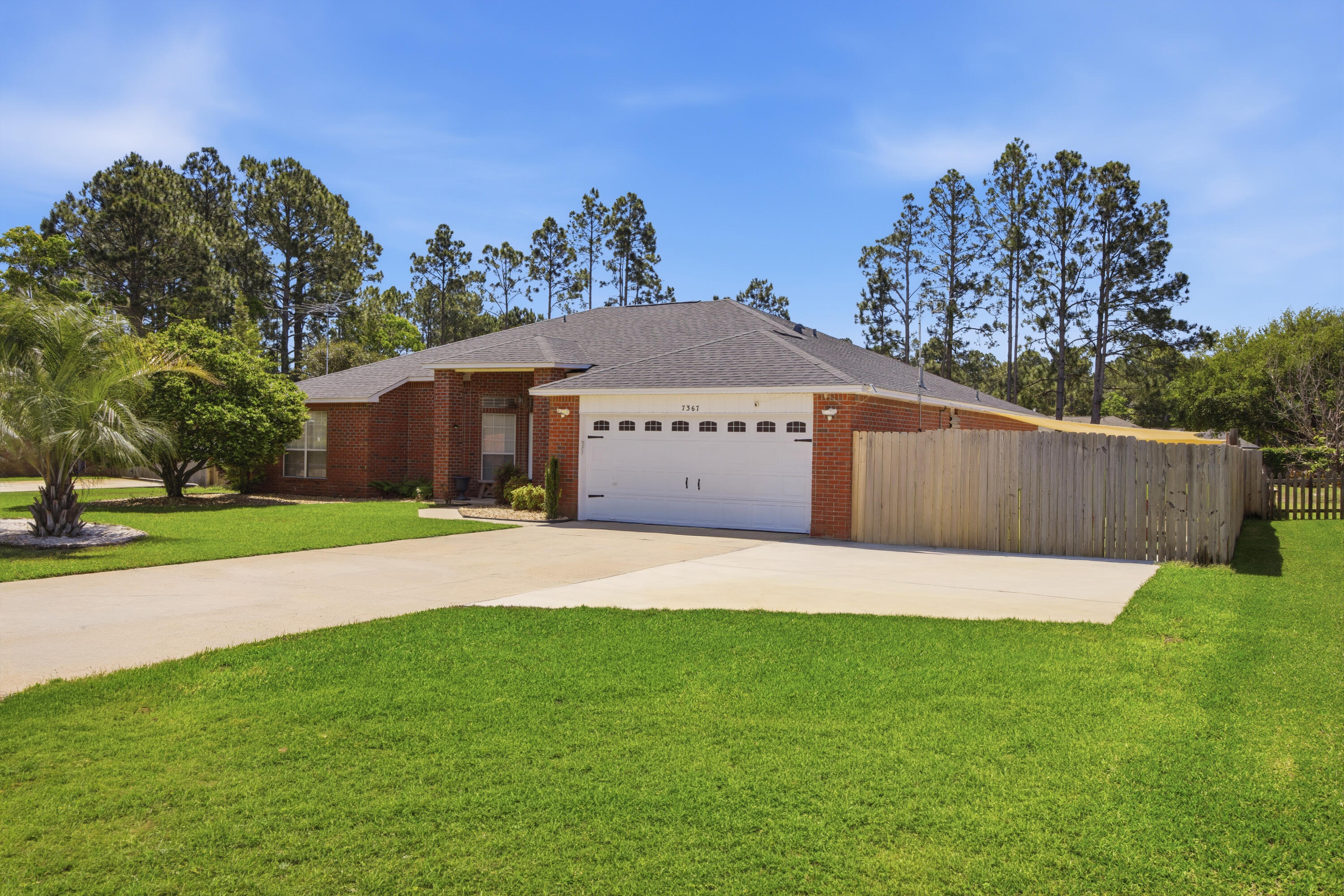 HOLLEY BY THE SEA - Residential