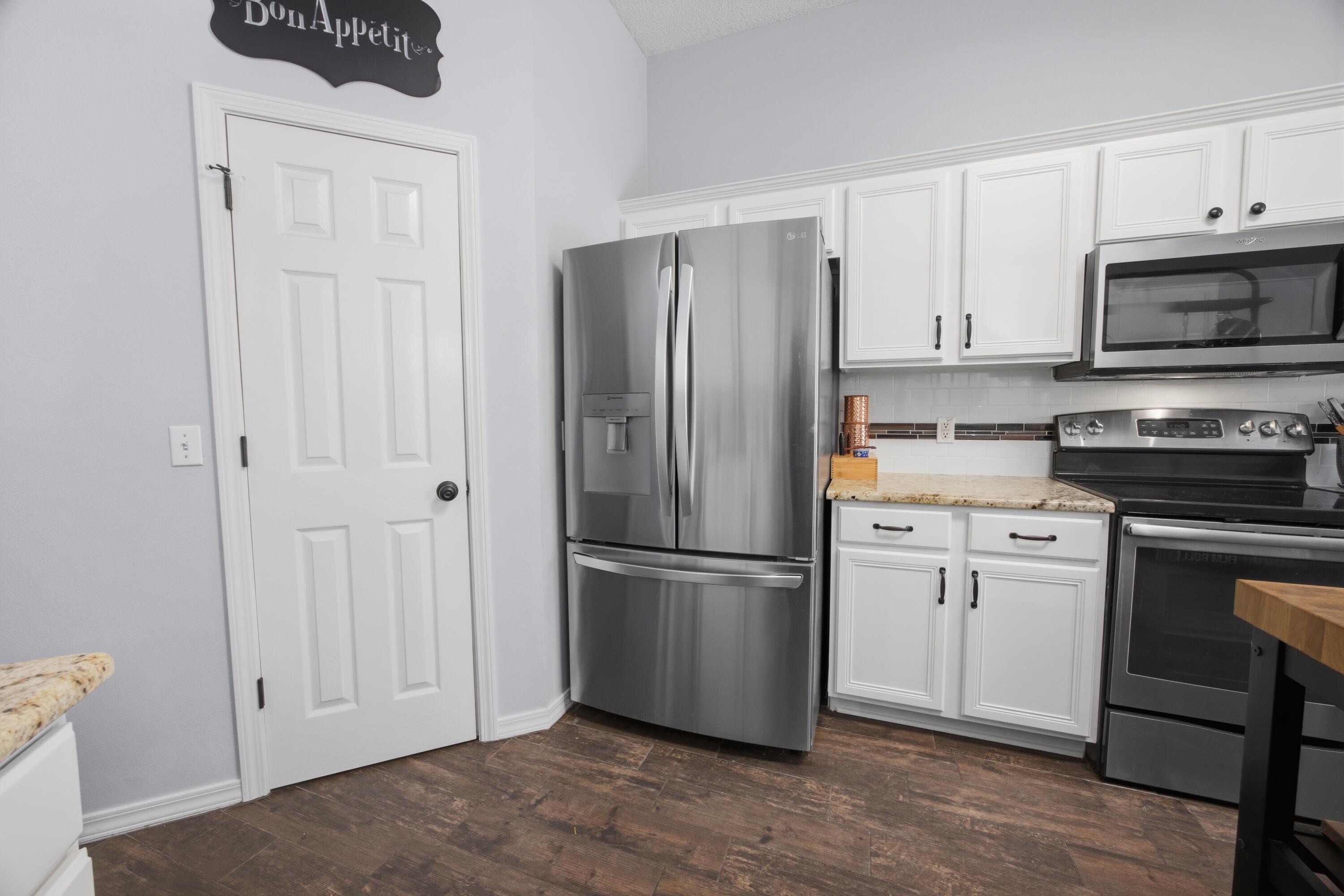 HOLLEY BY THE SEA - Residential