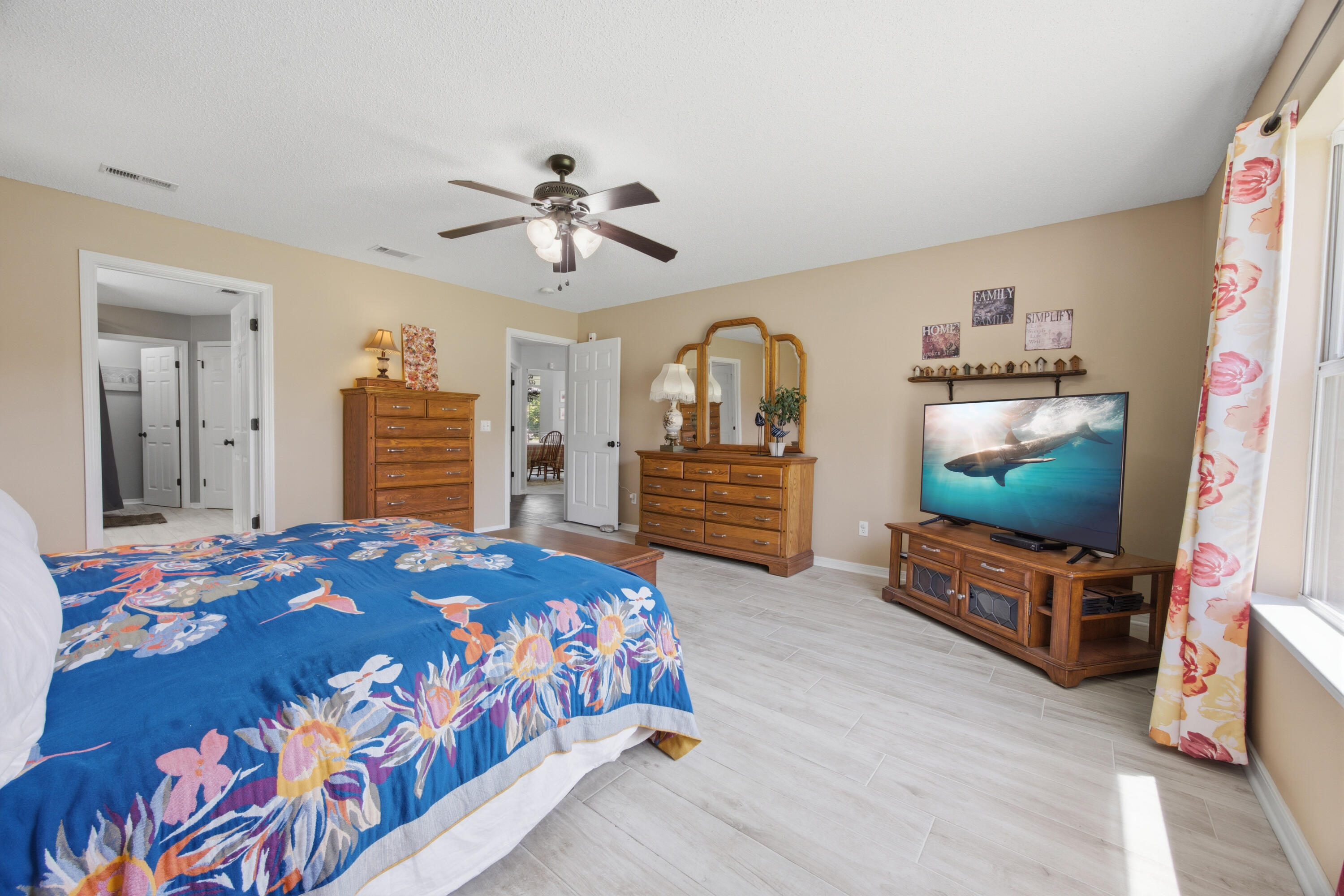 HOLLEY BY THE SEA - Residential