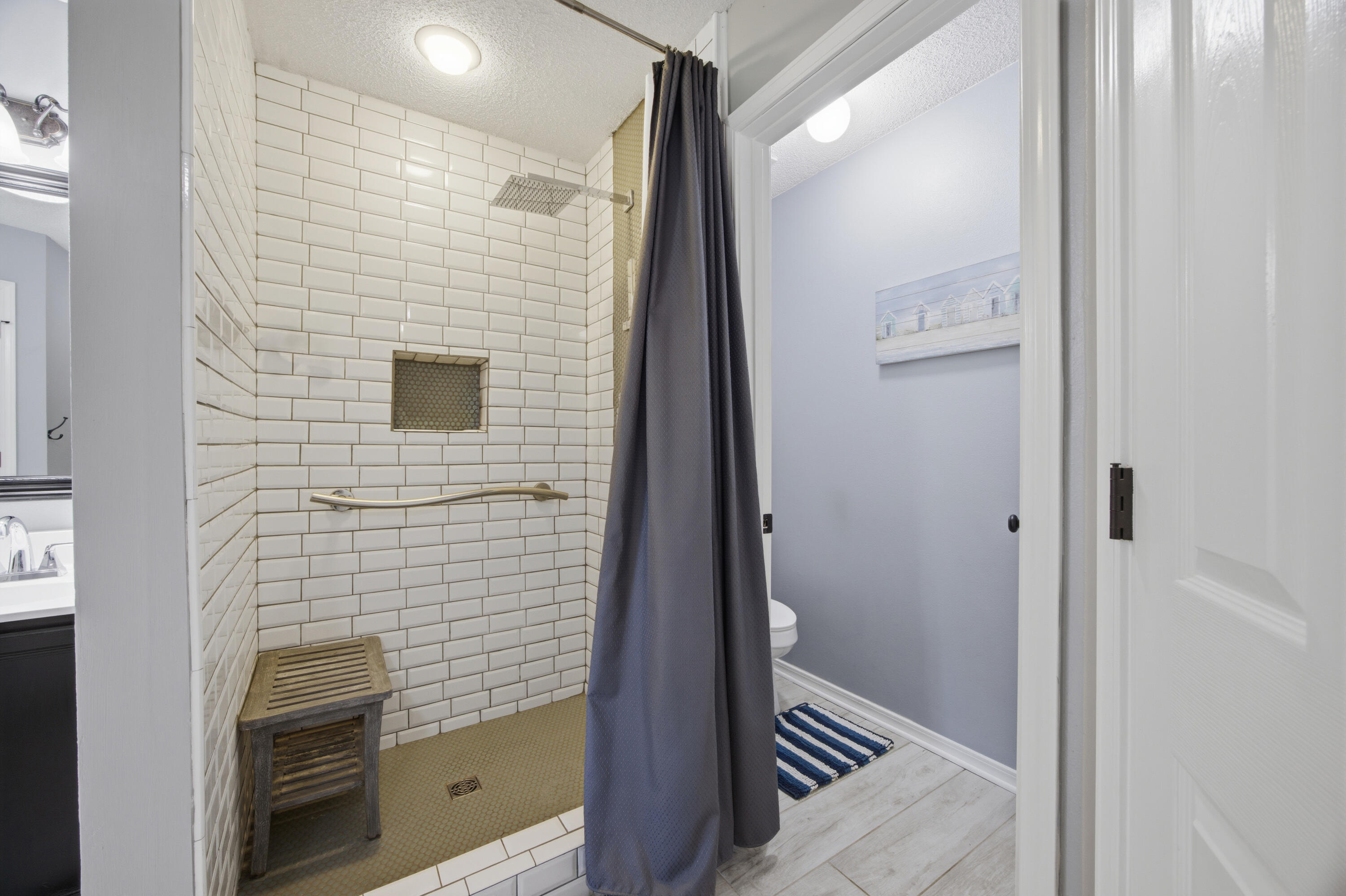 HOLLEY BY THE SEA - Residential