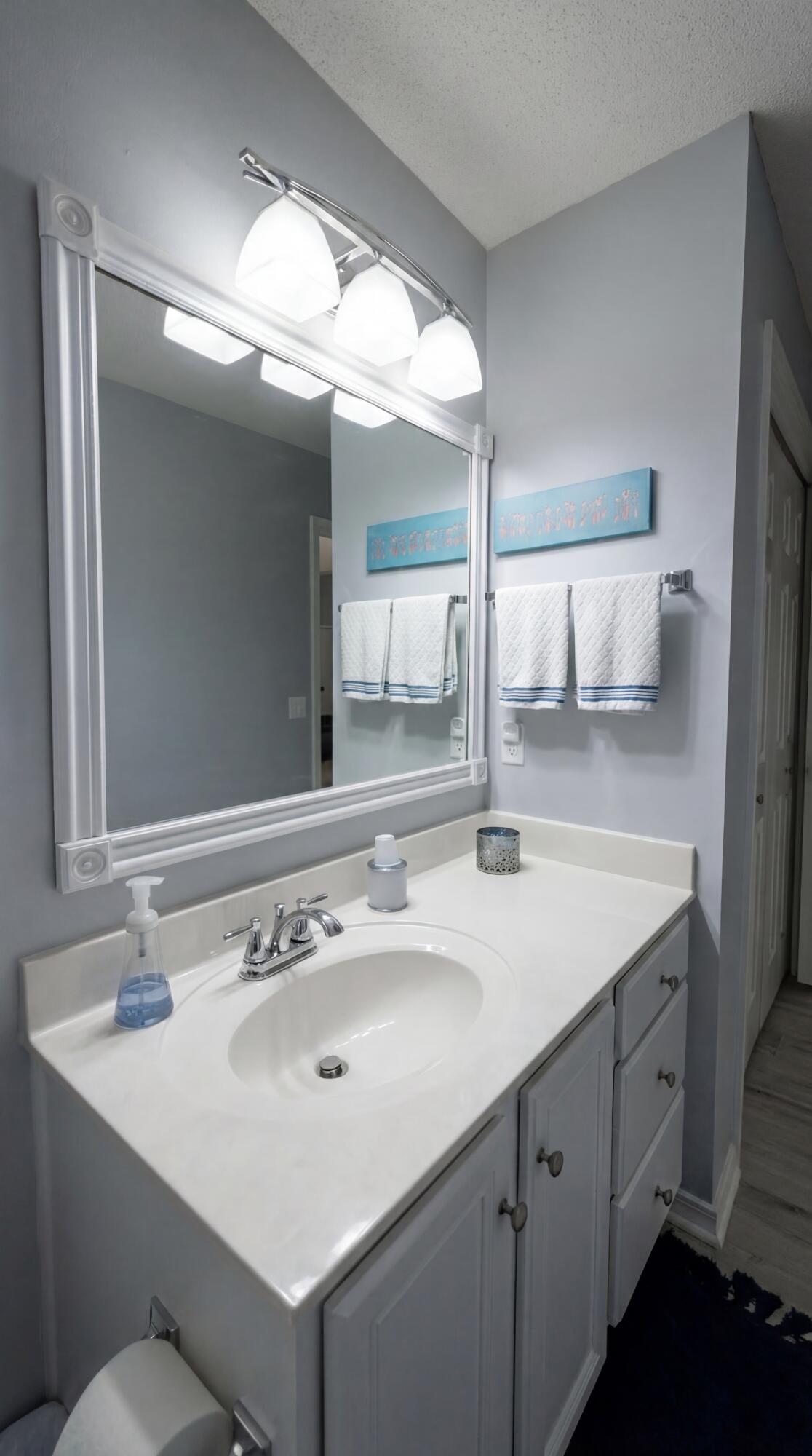 HOLLEY BY THE SEA - Residential