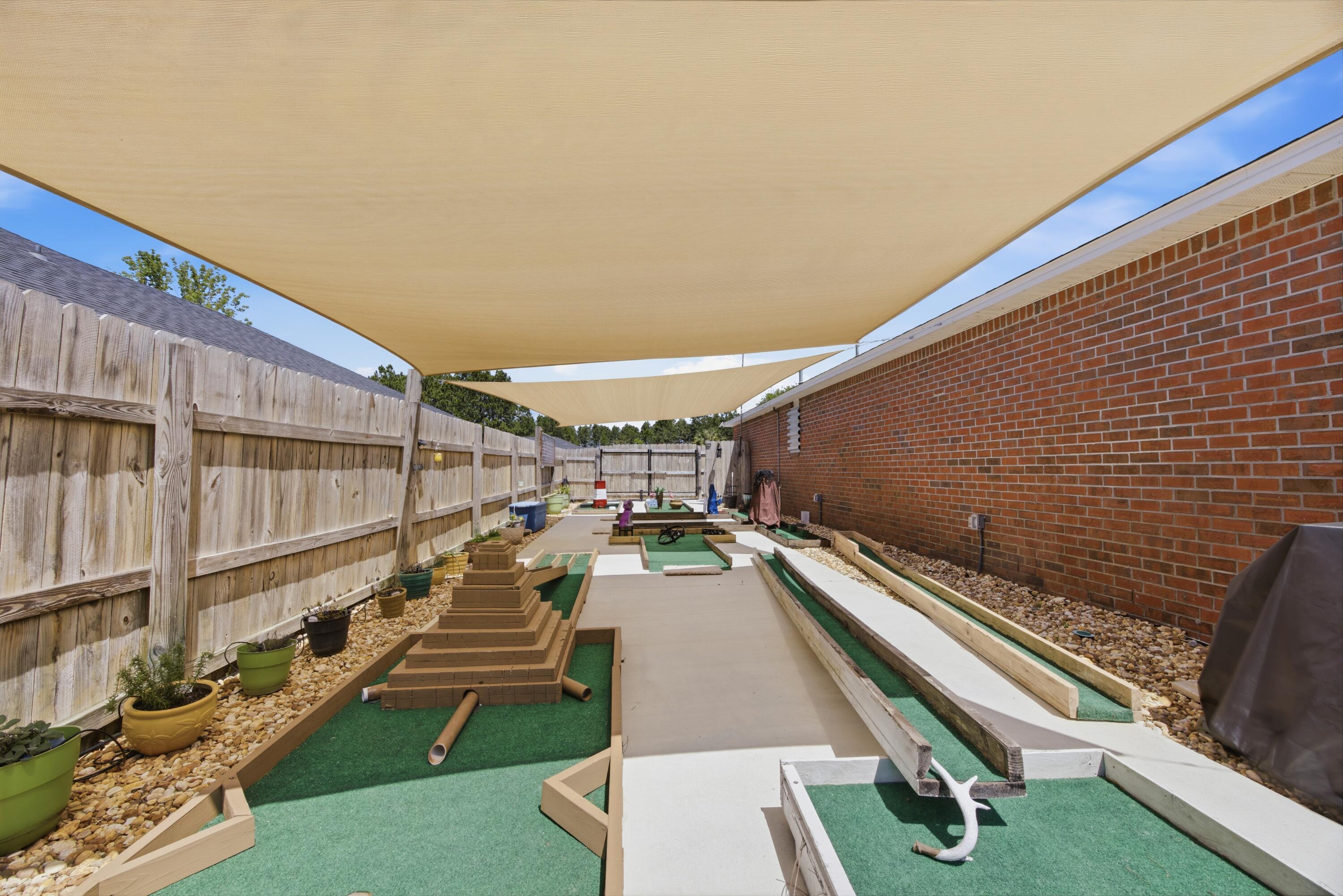 HOLLEY BY THE SEA - Residential