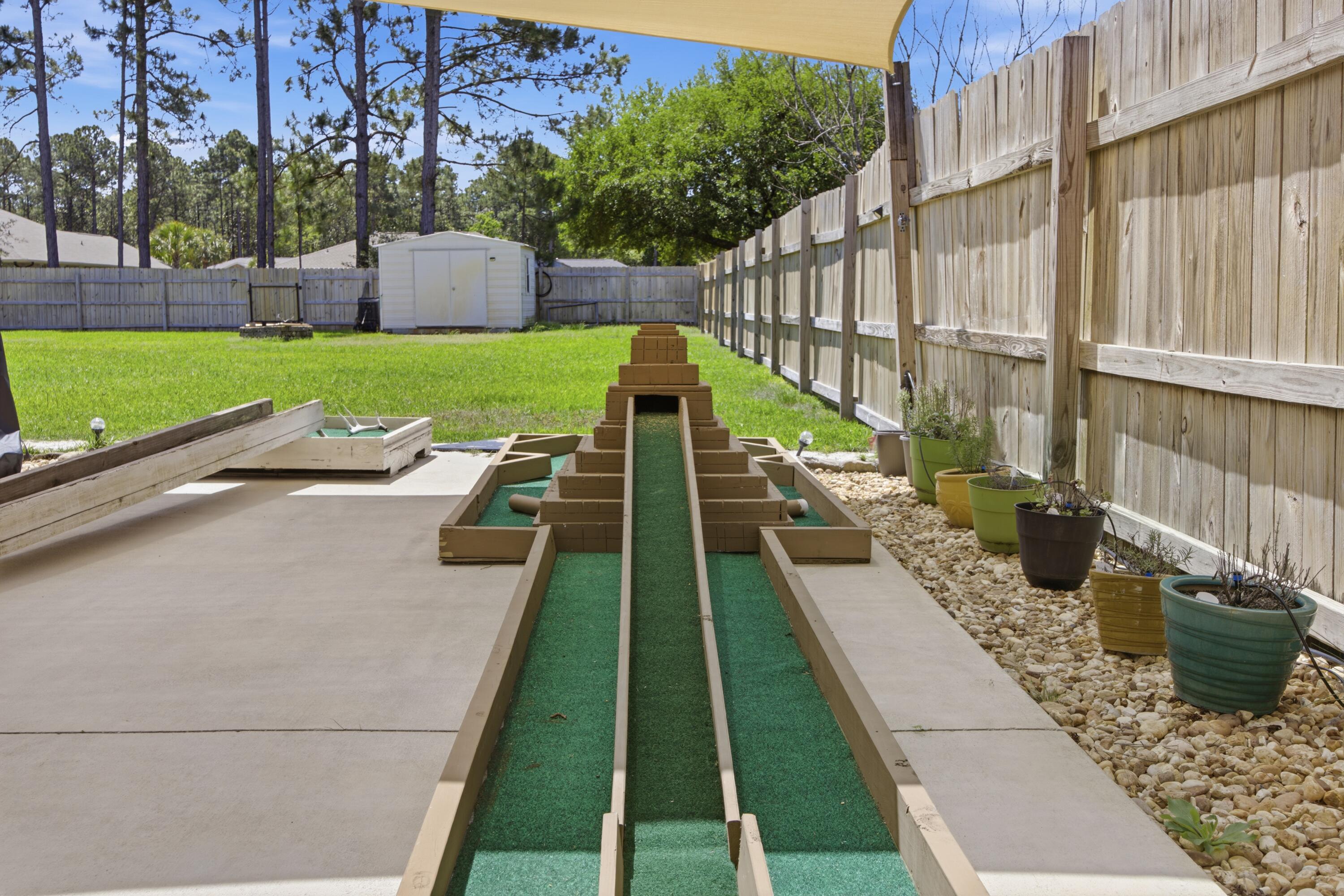 HOLLEY BY THE SEA - Residential