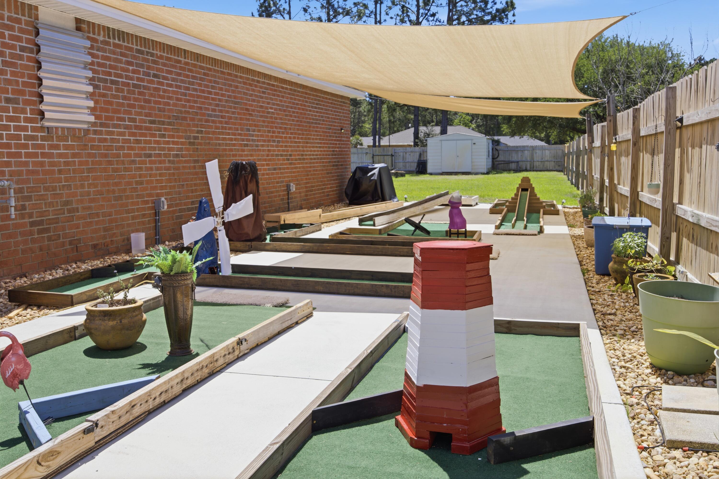 HOLLEY BY THE SEA - Residential