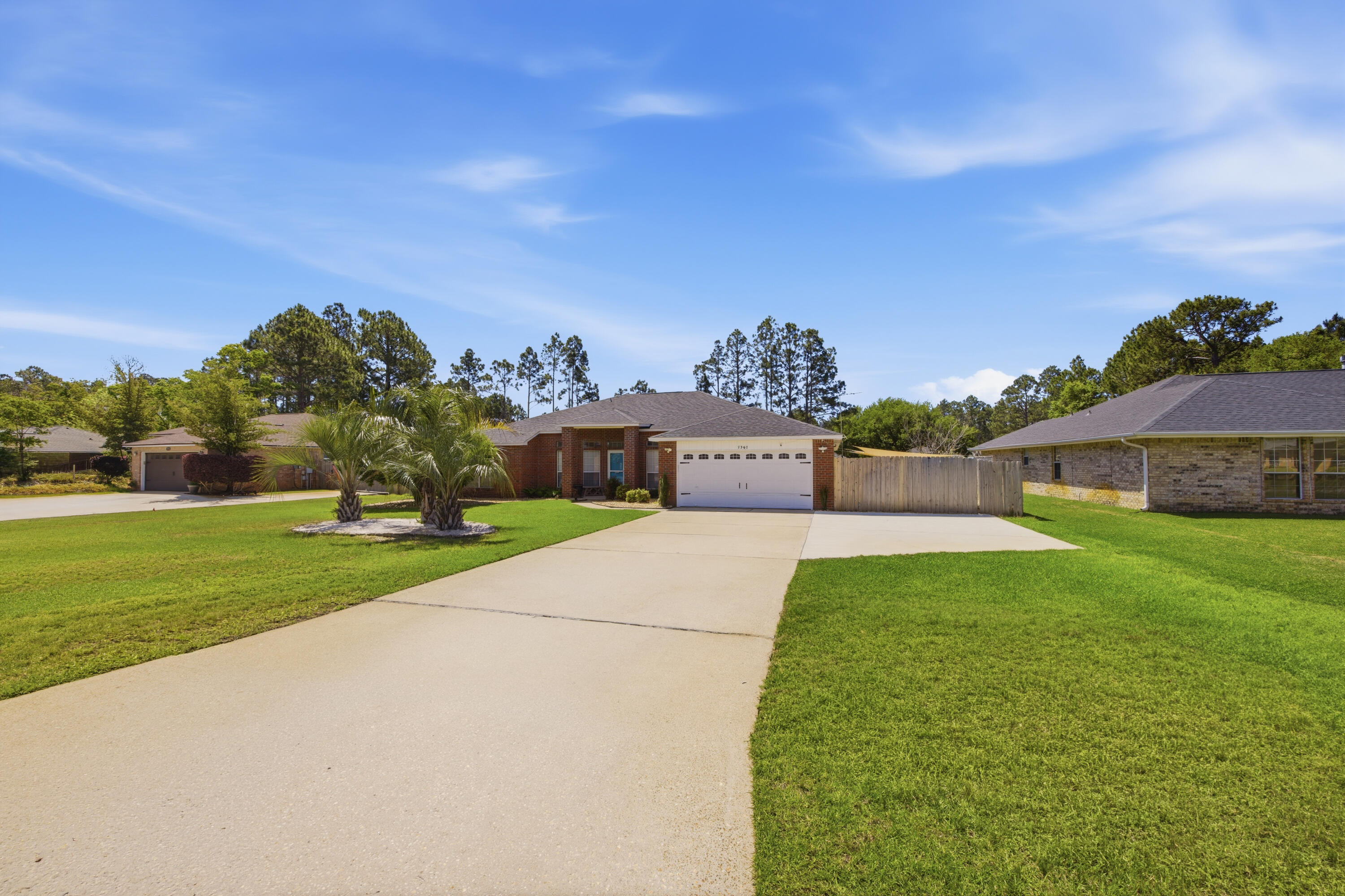 HOLLEY BY THE SEA - Residential