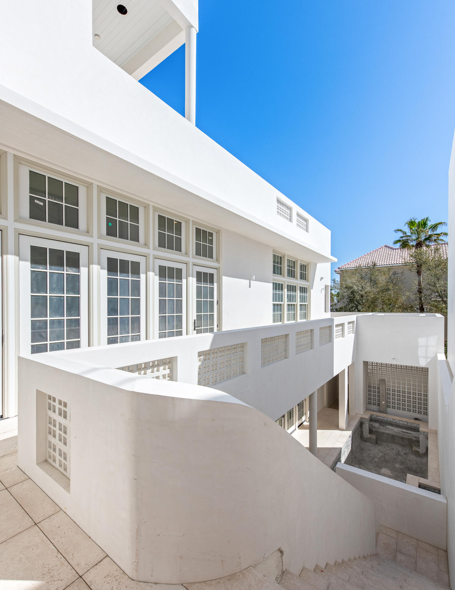 ALYS BEACH - Residential