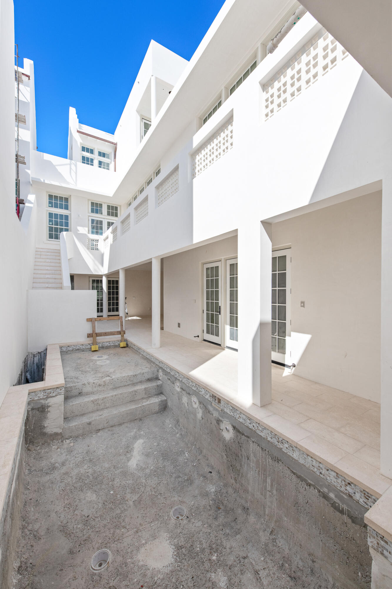 ALYS BEACH - Residential