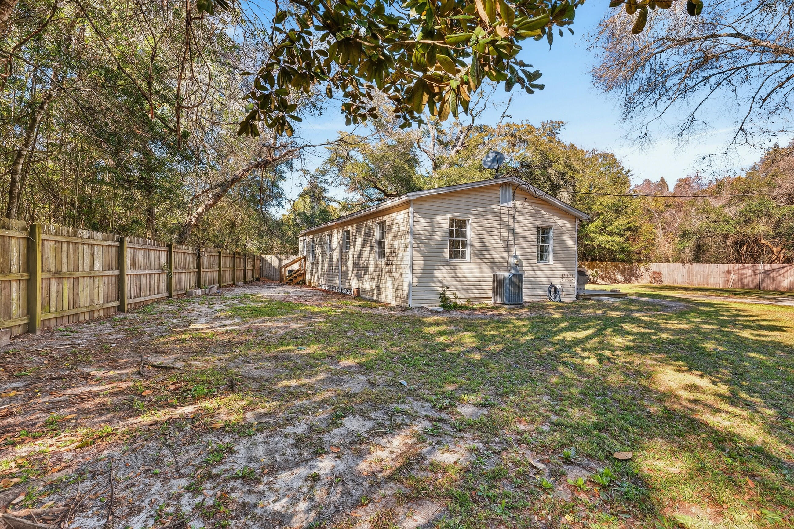 NO RECORDED SUBDIVISION - Residential