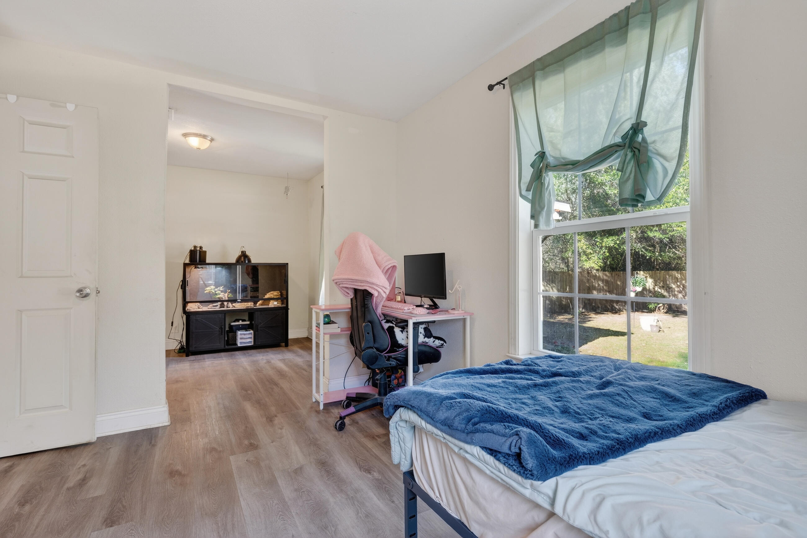 NO RECORDED SUBDIVISION - Residential