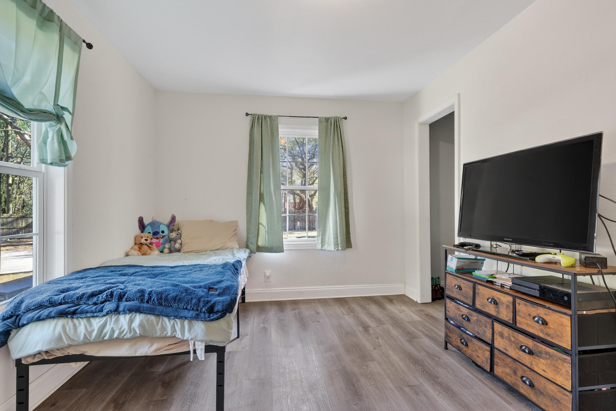 NO RECORDED SUBDIVISION - Residential