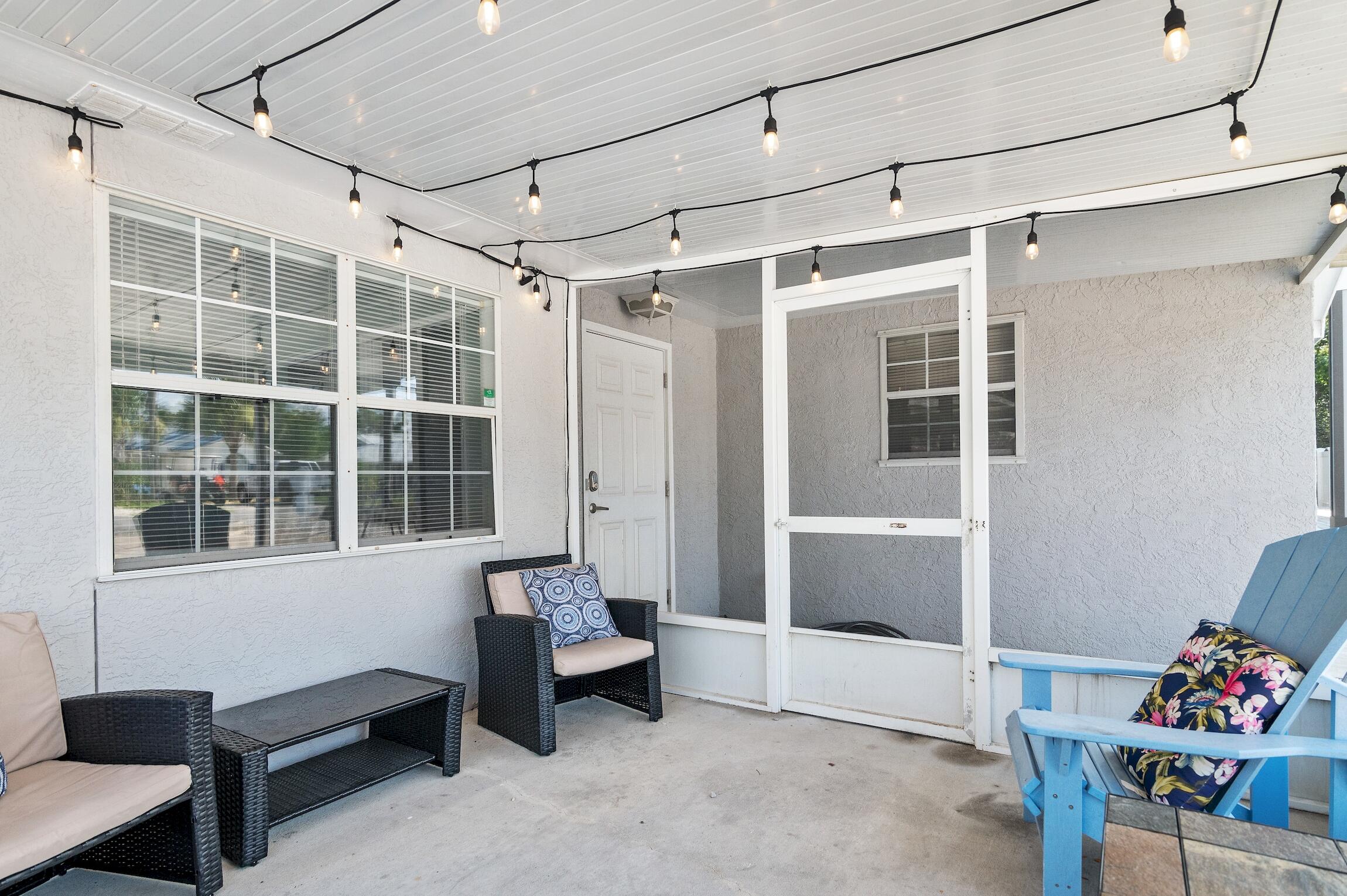 RIVIERA BEACH - Residential