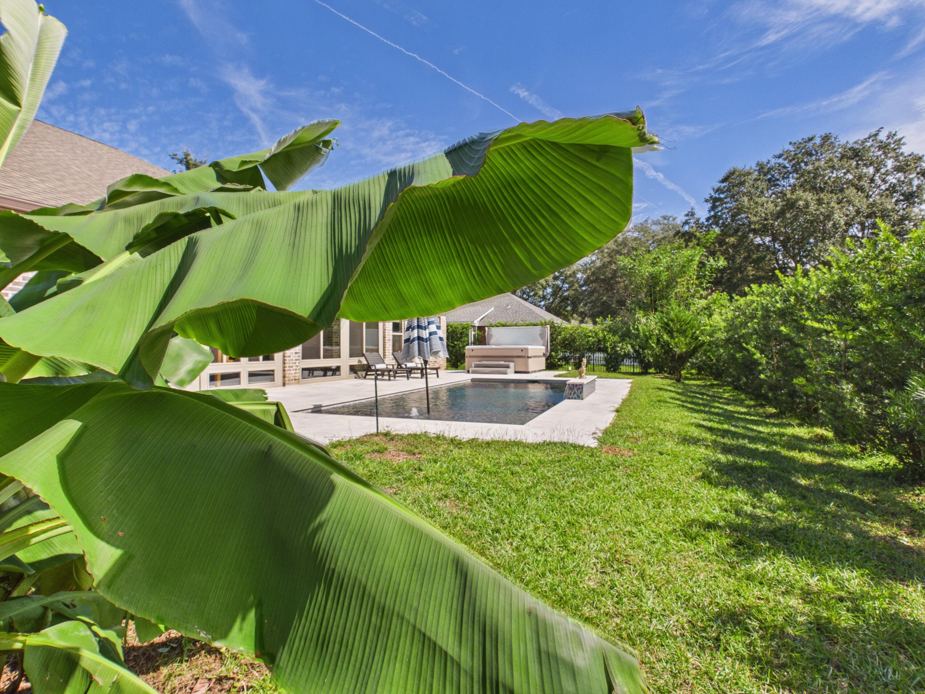 6996 Turnberry Circle