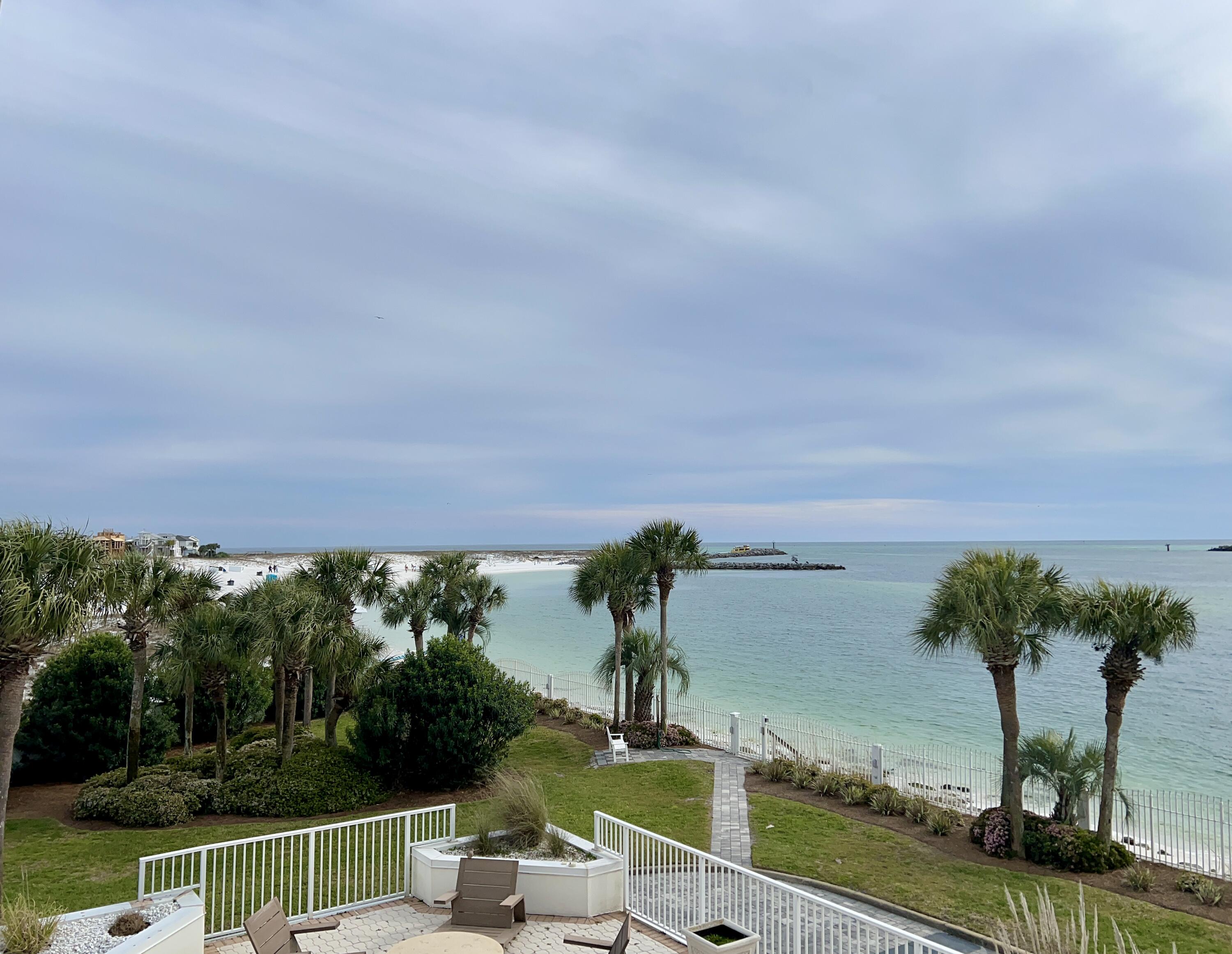 THE ULTIMATE CONDO - Residential