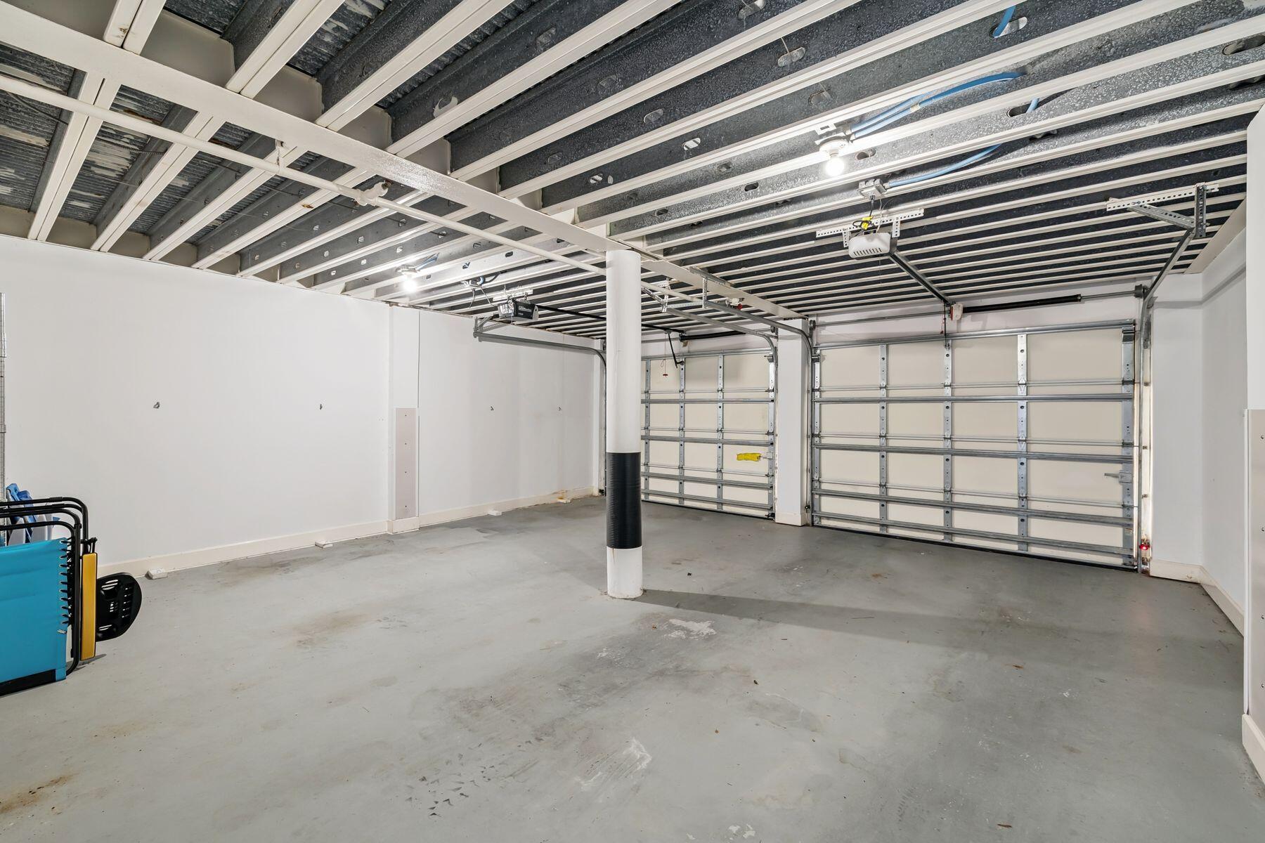 THE ULTIMATE CONDO - Residential