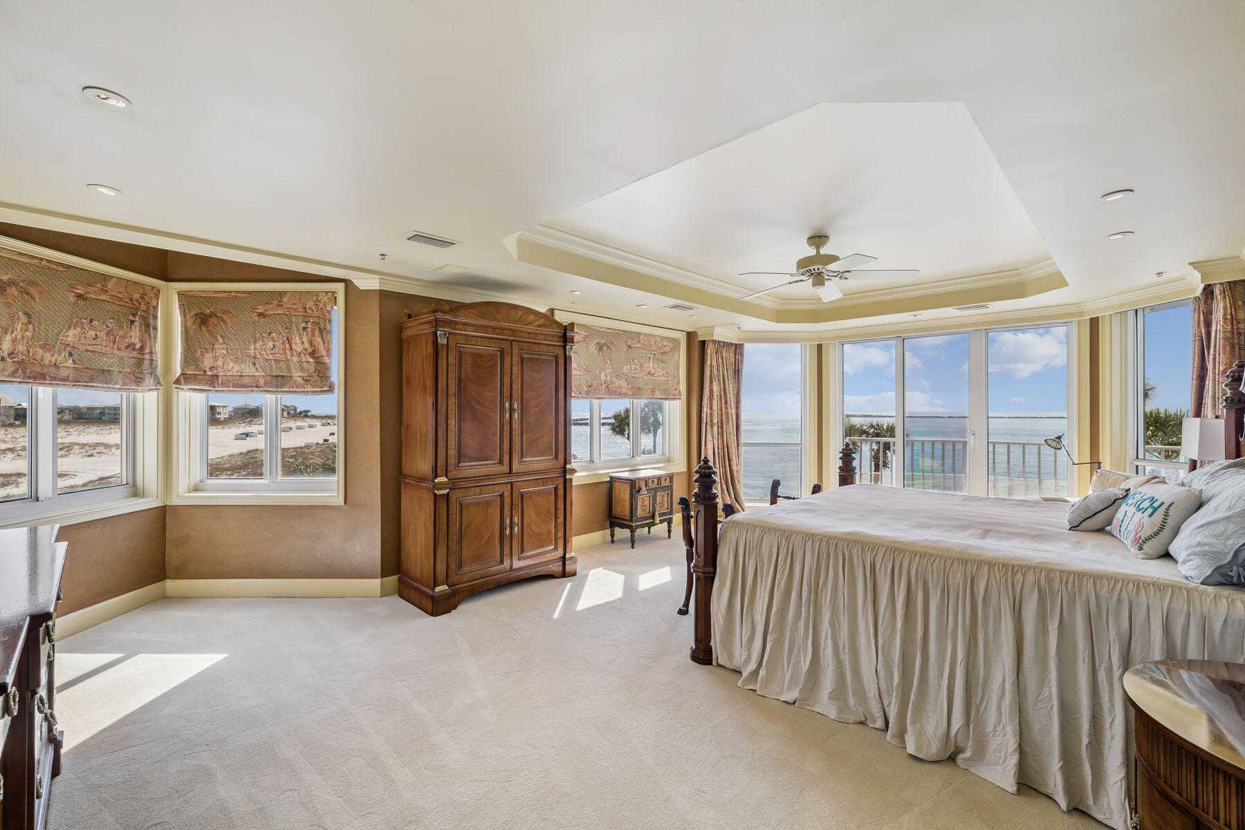 THE ULTIMATE CONDO - Residential