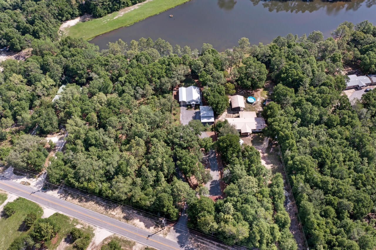 IMPERIAL LAKES - Residential