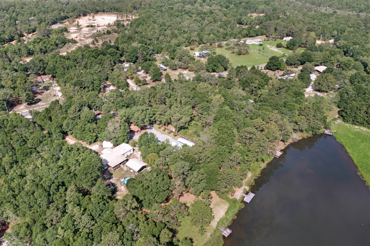 IMPERIAL LAKES - Residential