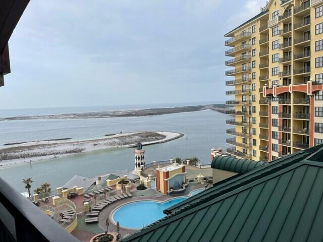 EMERALD GRANDE - Residential